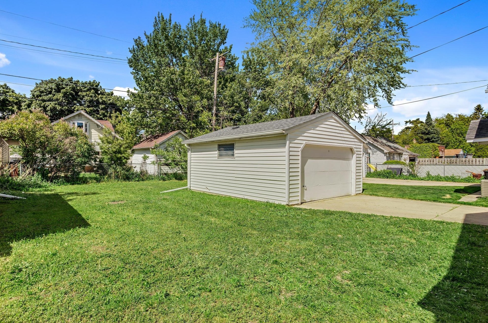 904 Romayne Ave, Racine WI  53402-4365 exterior