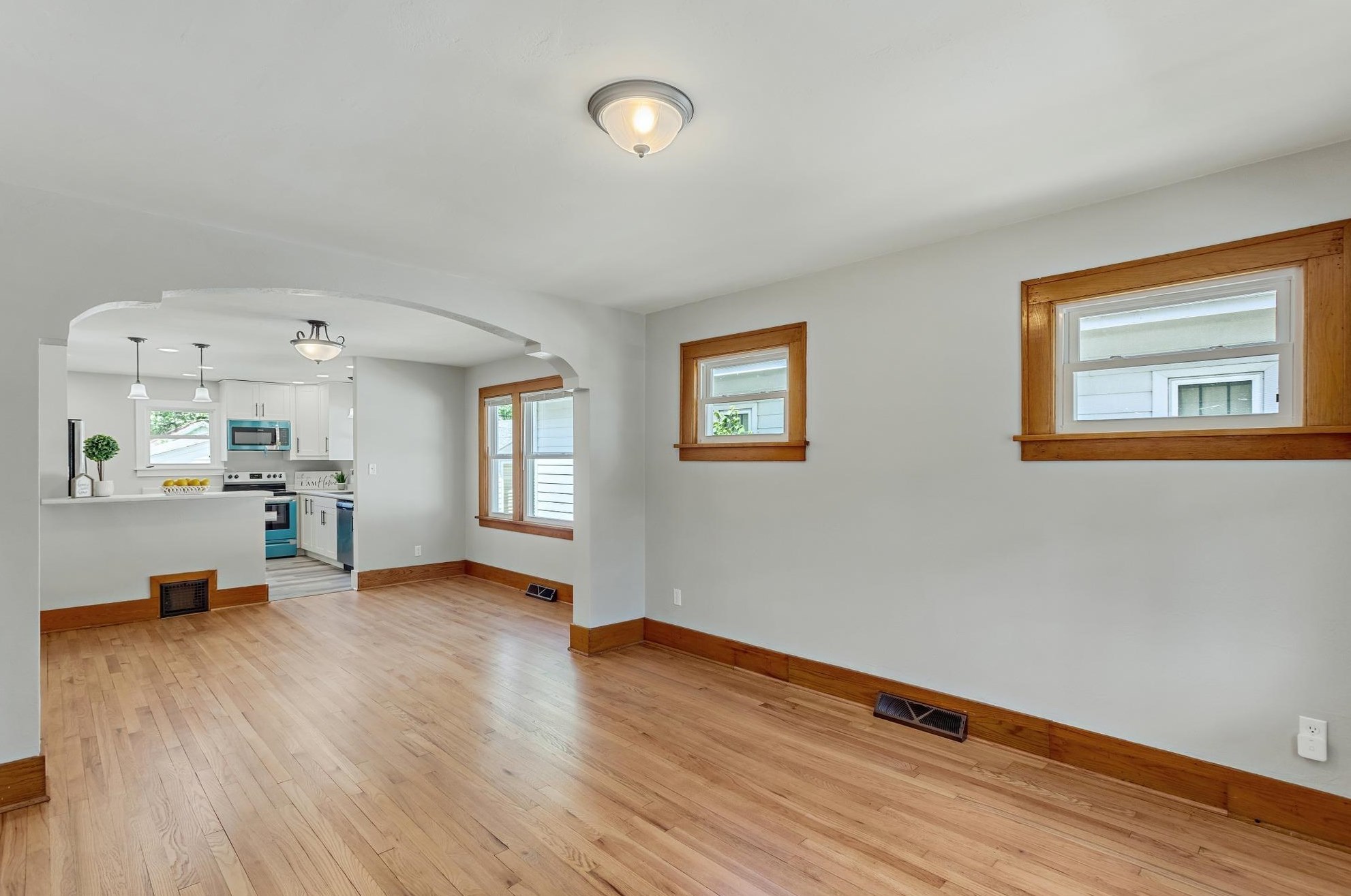 904 Romayne Ave, Racine WI  53402-4365 exterior