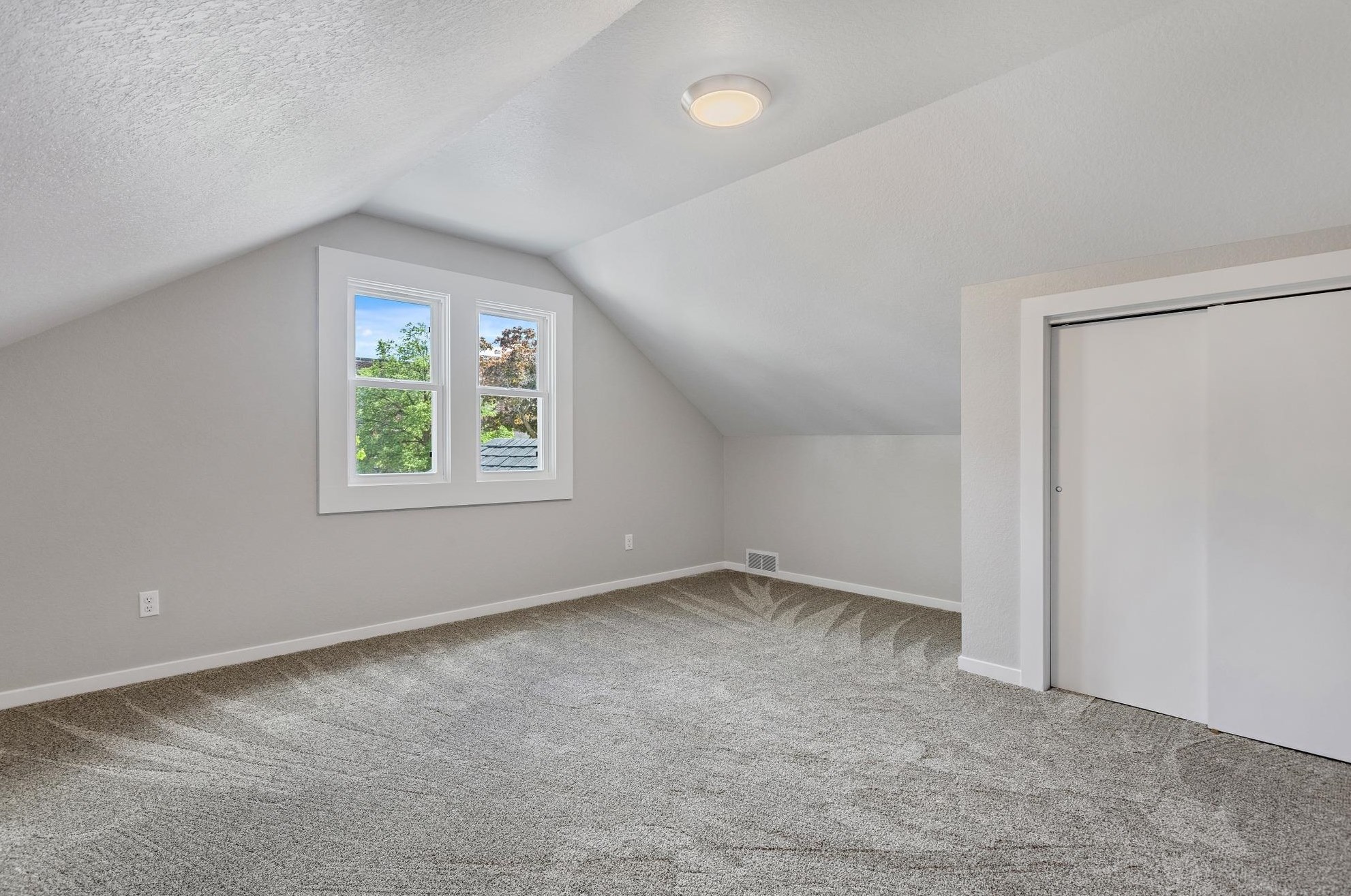 904 Romayne Ave, Racine WI  53402-4365 exterior