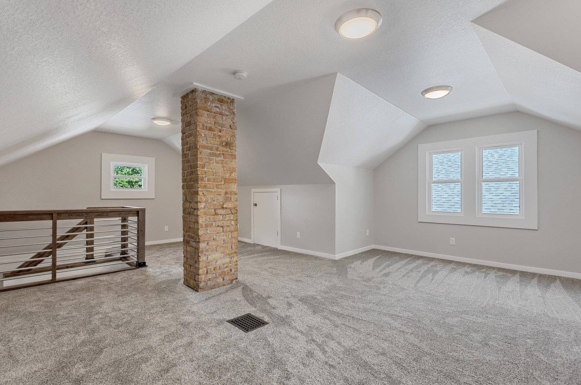 904 Romayne Ave, Racine WI  53402-4365 exterior