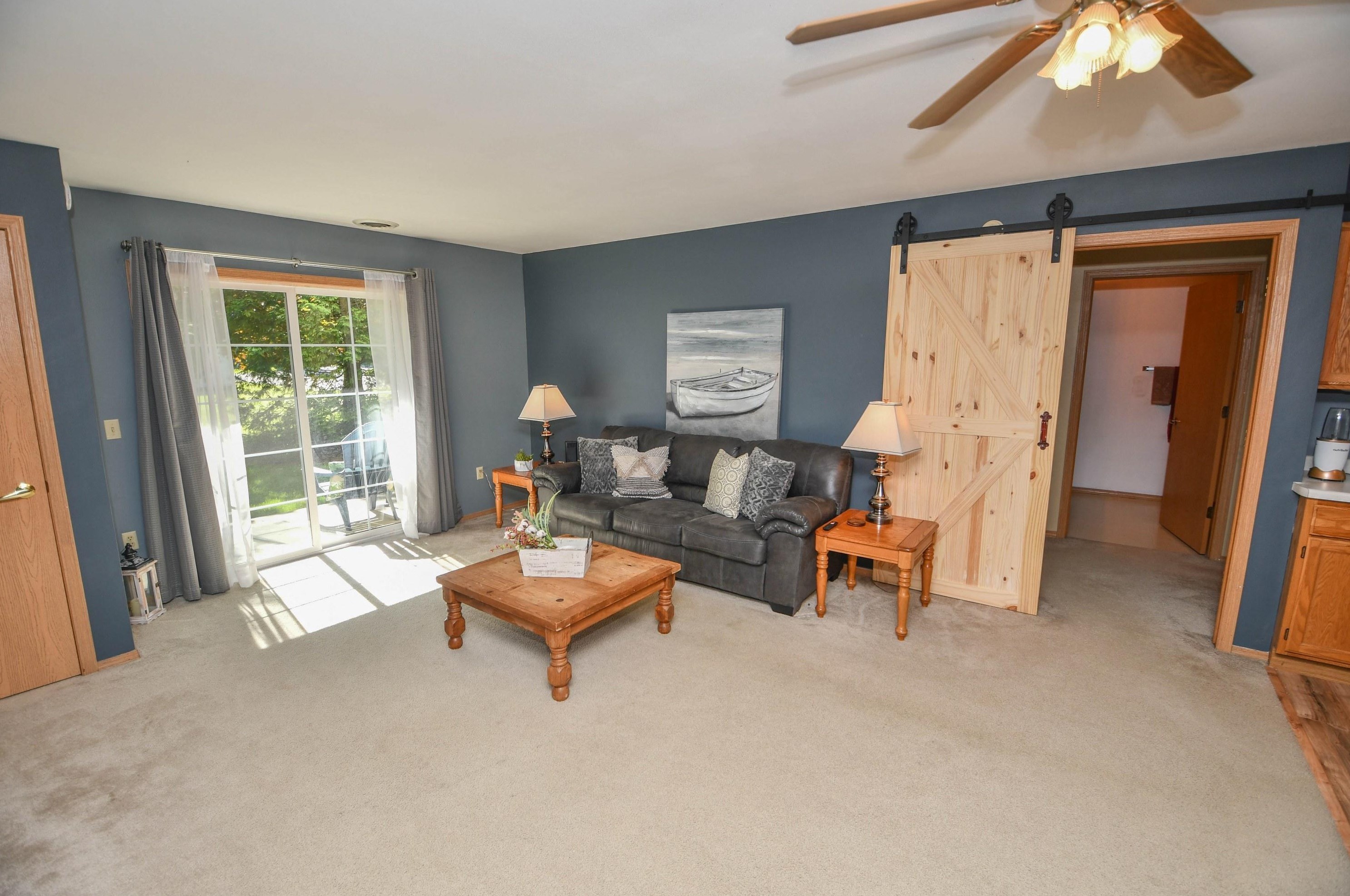 140 W Commerce Blvd #109, Slinger, WI 53086