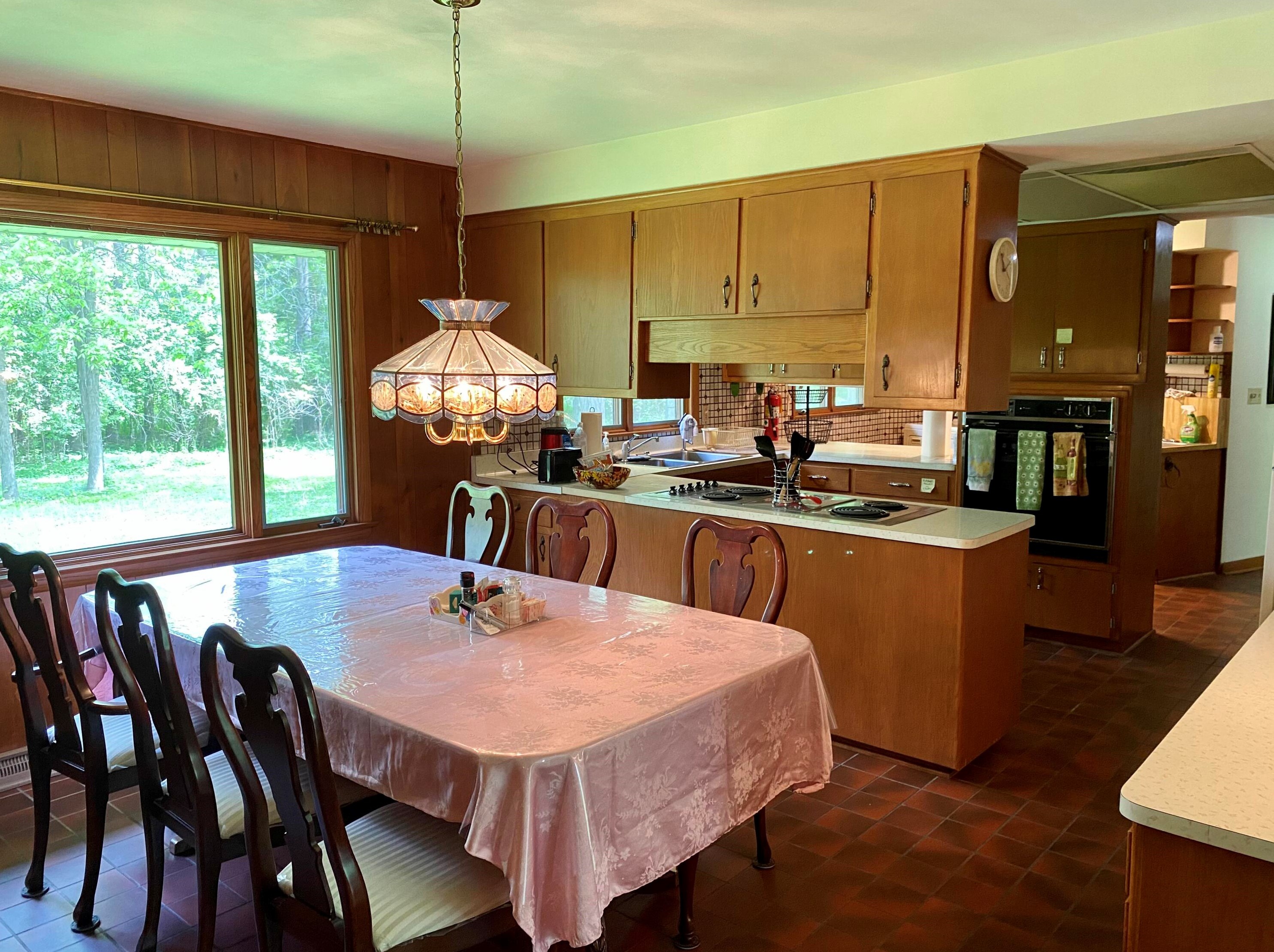 505 Lapham Peak Rd, Delafield WI  53018-1931 exterior