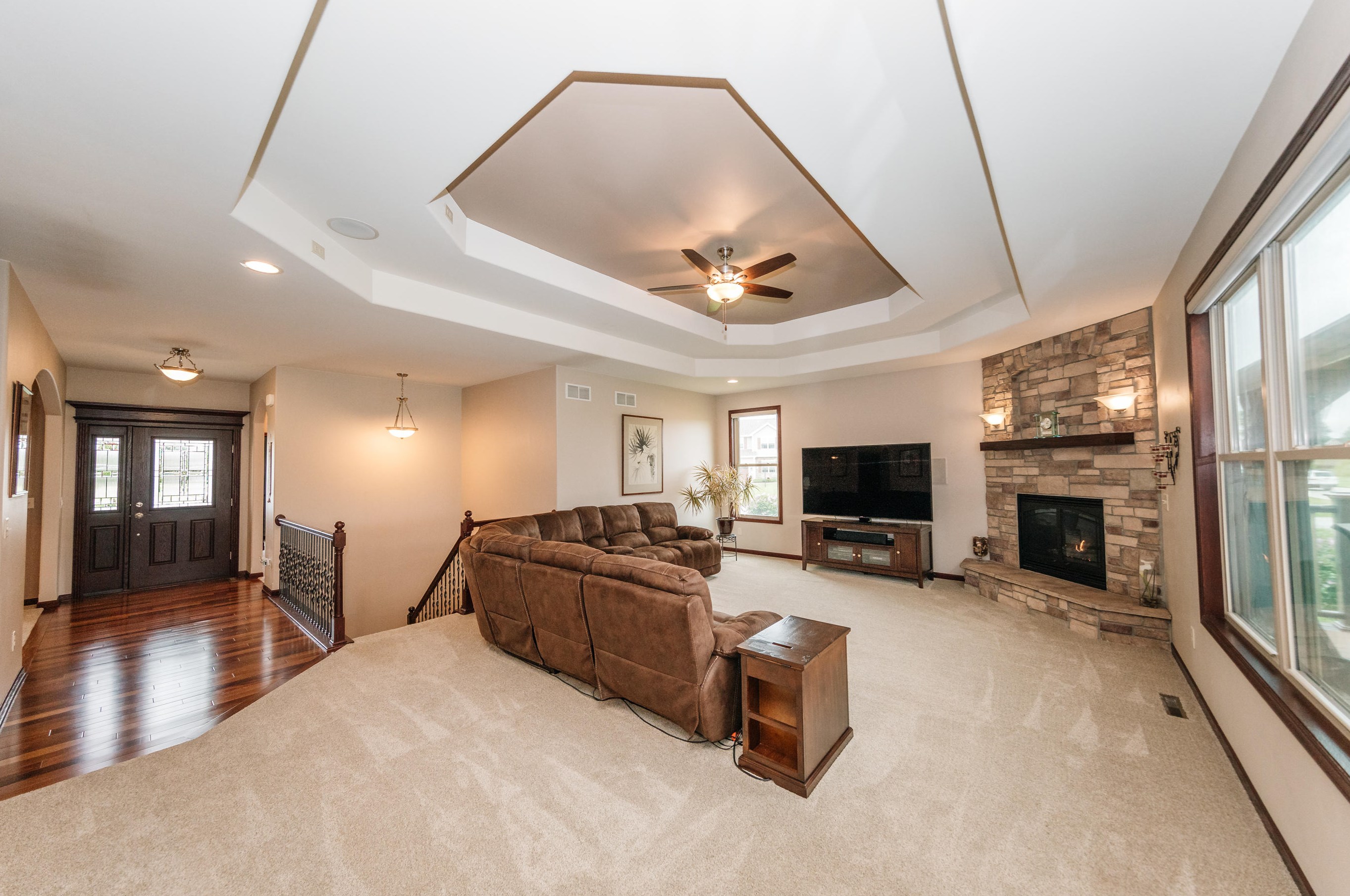 541 Benton Way, Cedarburg, WI 53012-9232