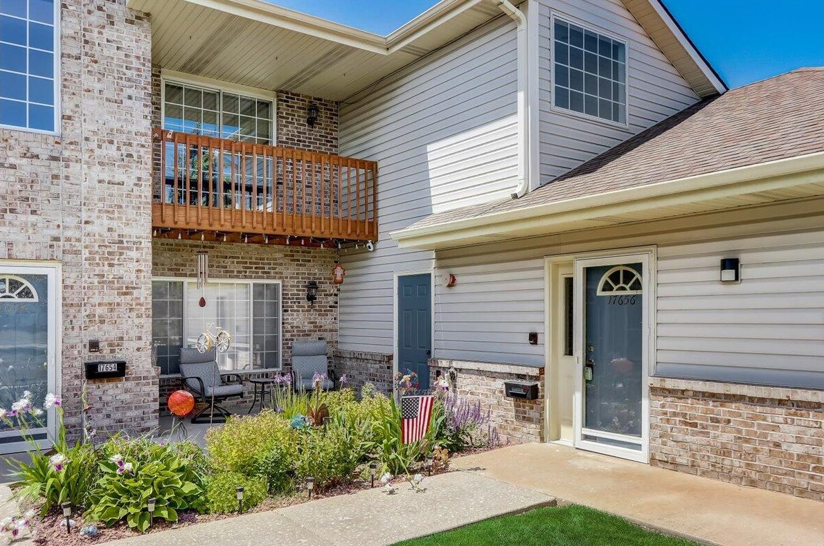 17656 W Lincoln Ave, Waukesha, WI 53146