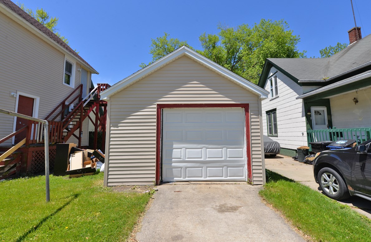 900 17th St, Racine, WI 53403-2602