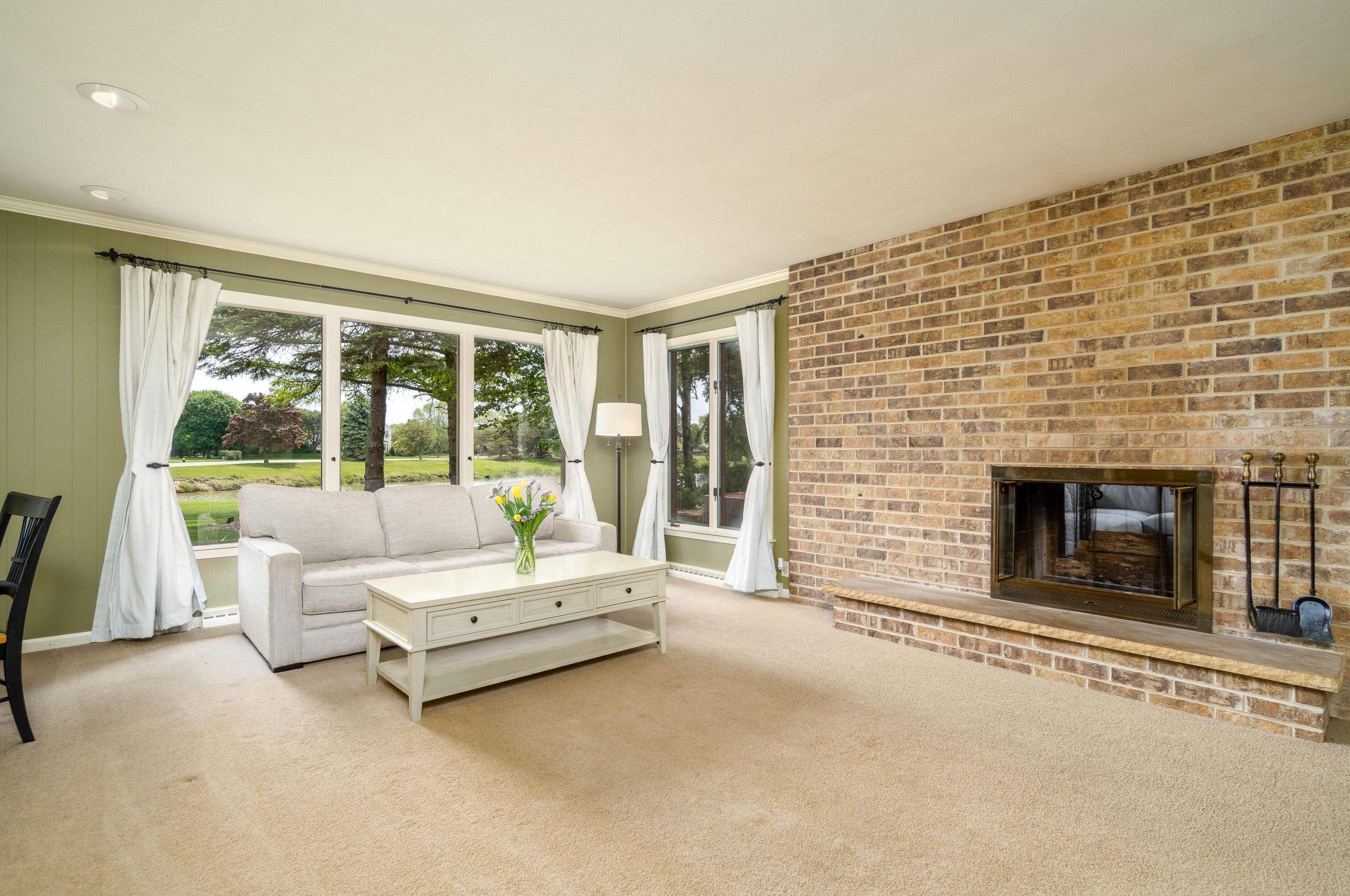 3 Shorewood Ct, Racine WI  53402-2619 exterior