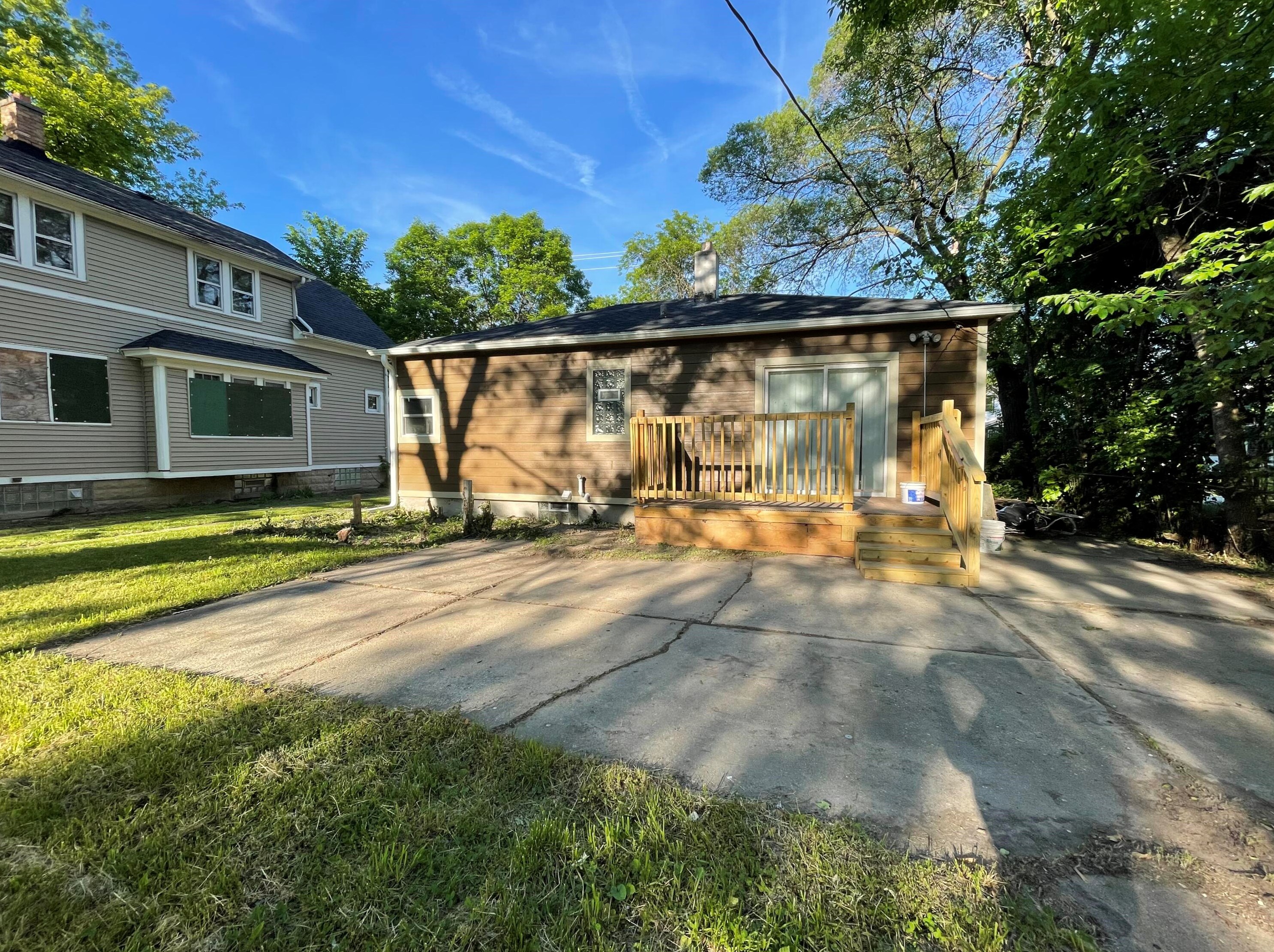 4455 N 37th St, Milwaukee, WI 53209