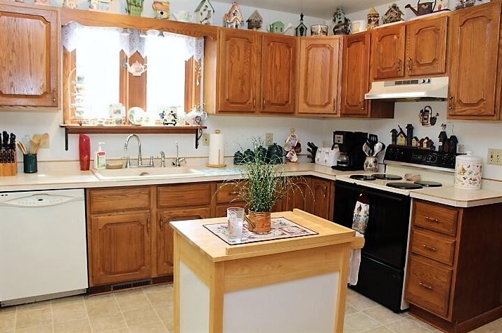 401 N Milwaukee St, Plymouth, WI 53073