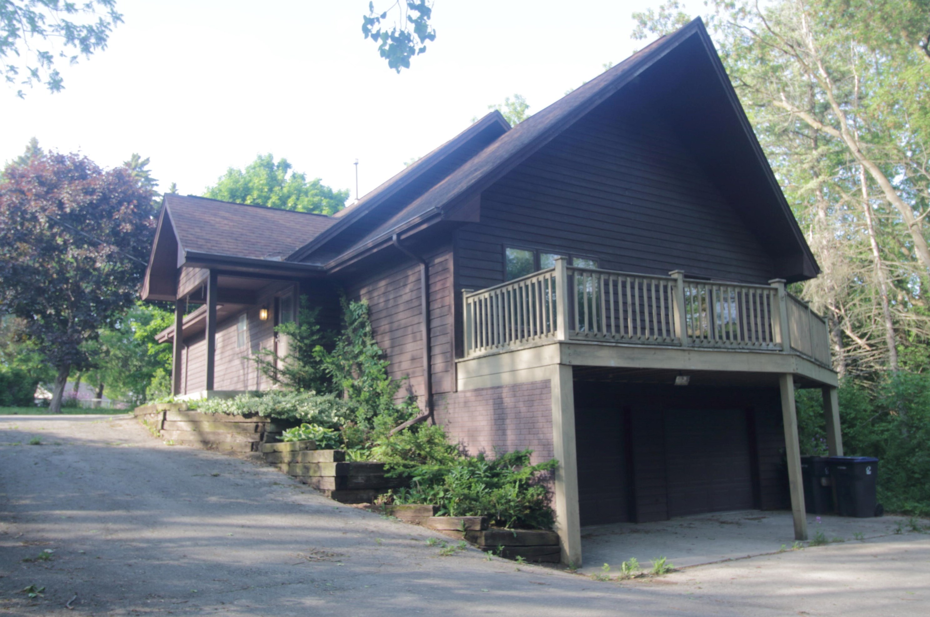 4440 Ridgecrest Dr, Racine, WI 53403-9761