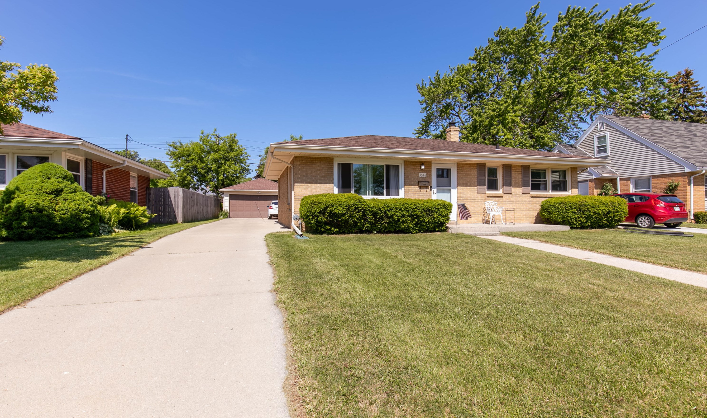 3646 Carter St, Racine, WI 53402-3320