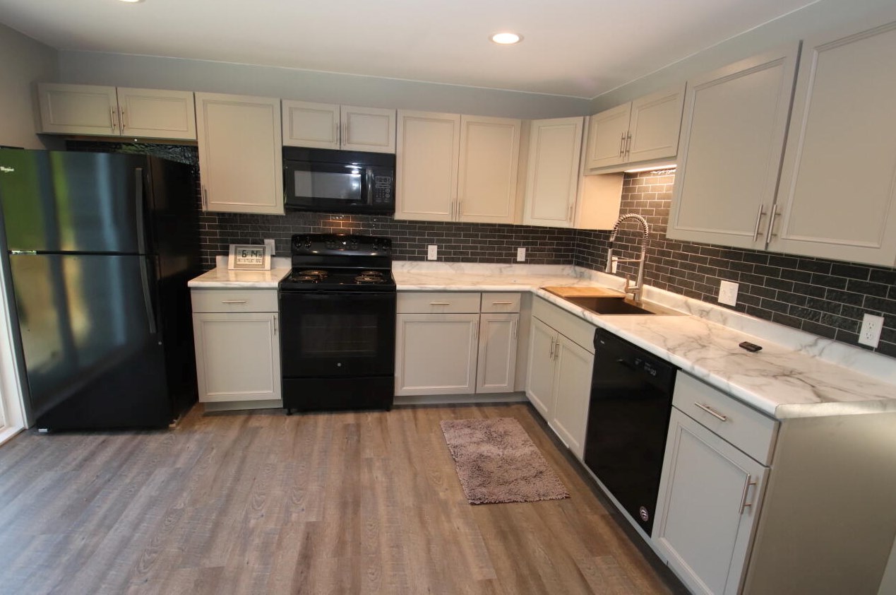 1343 Geele Ave, Sheboygan, WI 53083-4764