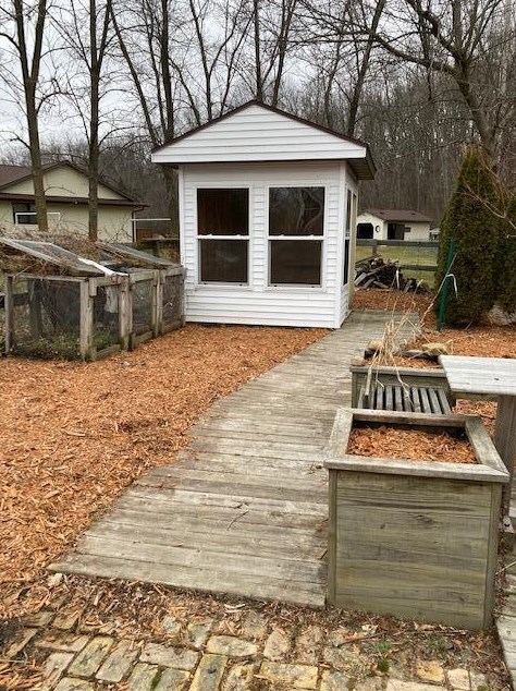 3914 Ellis St, Manitowoc, WI 54220