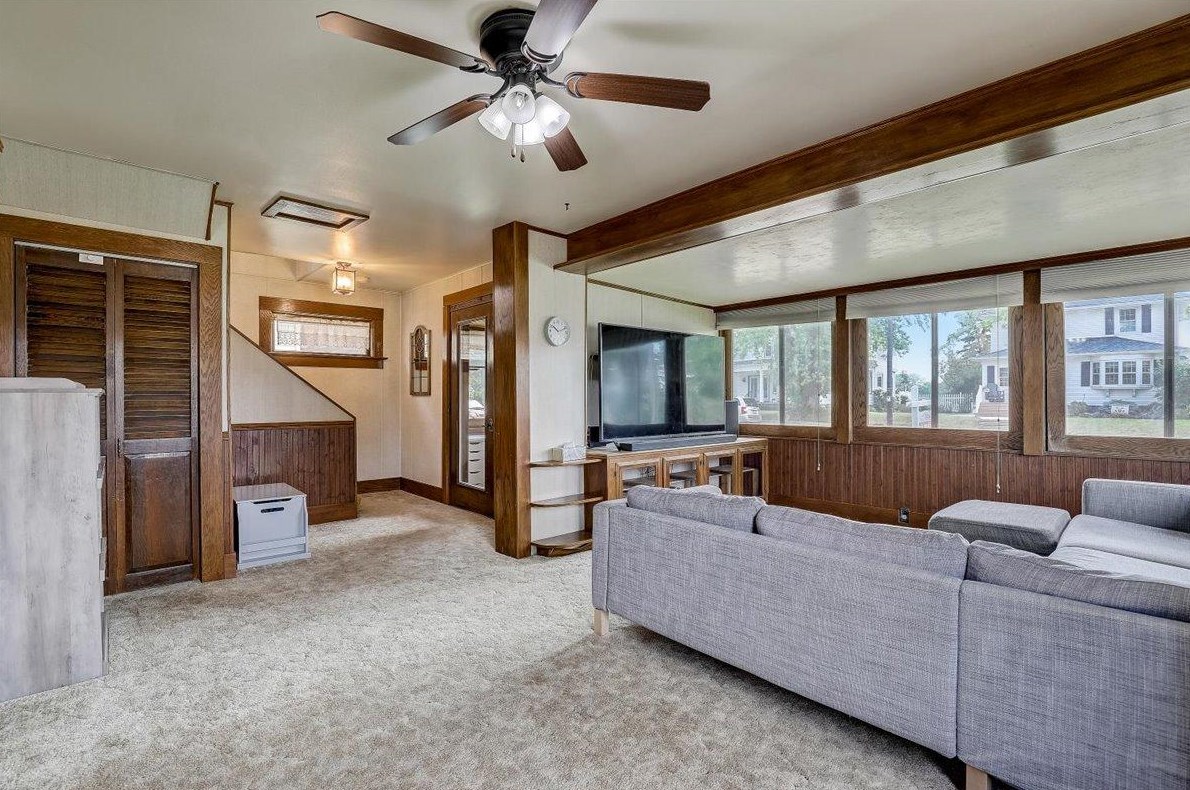 1439 Parkview Dr, Kewaskum, WI 53040