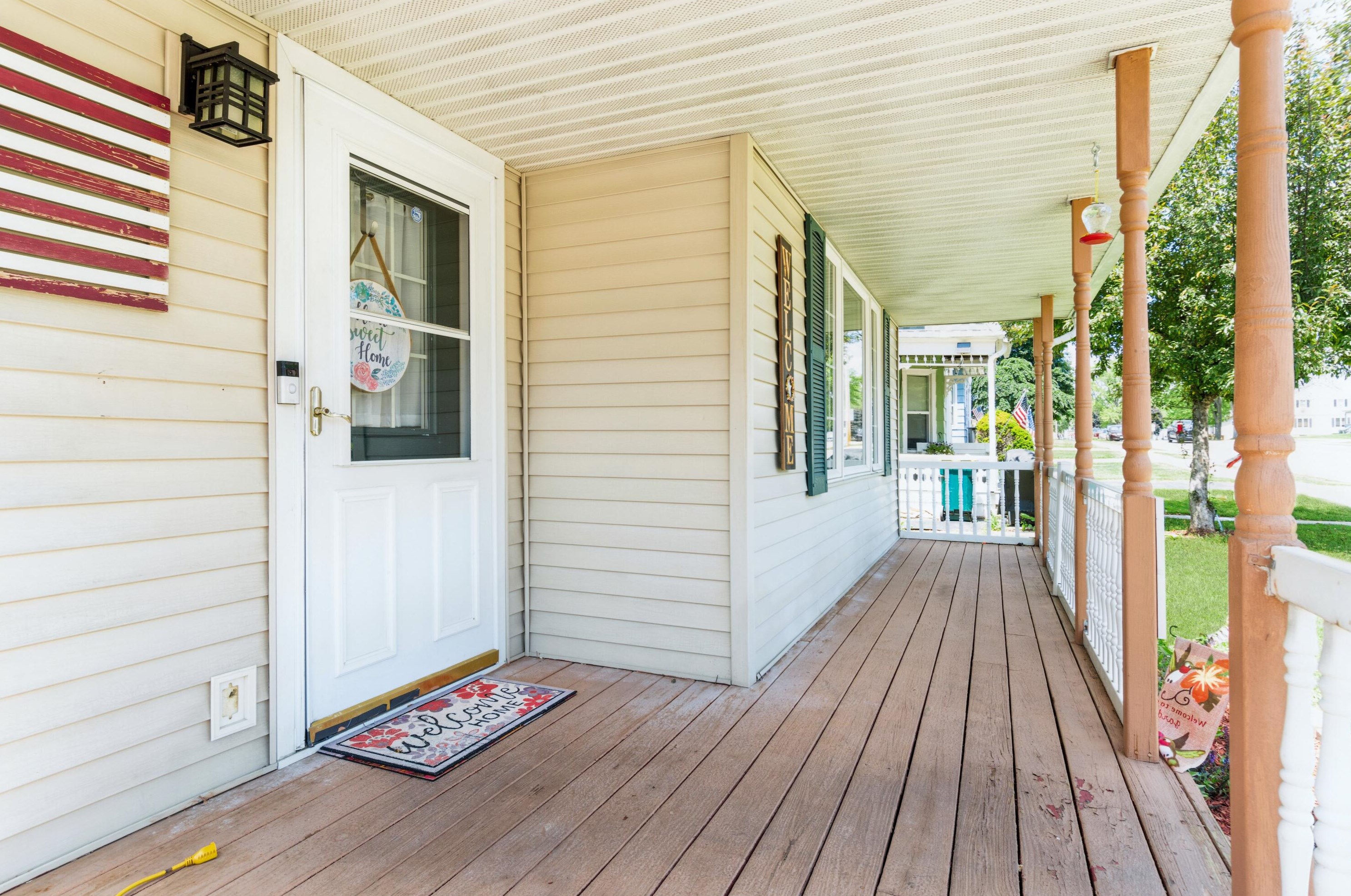 239 N Main St, Juneau, WI 53039