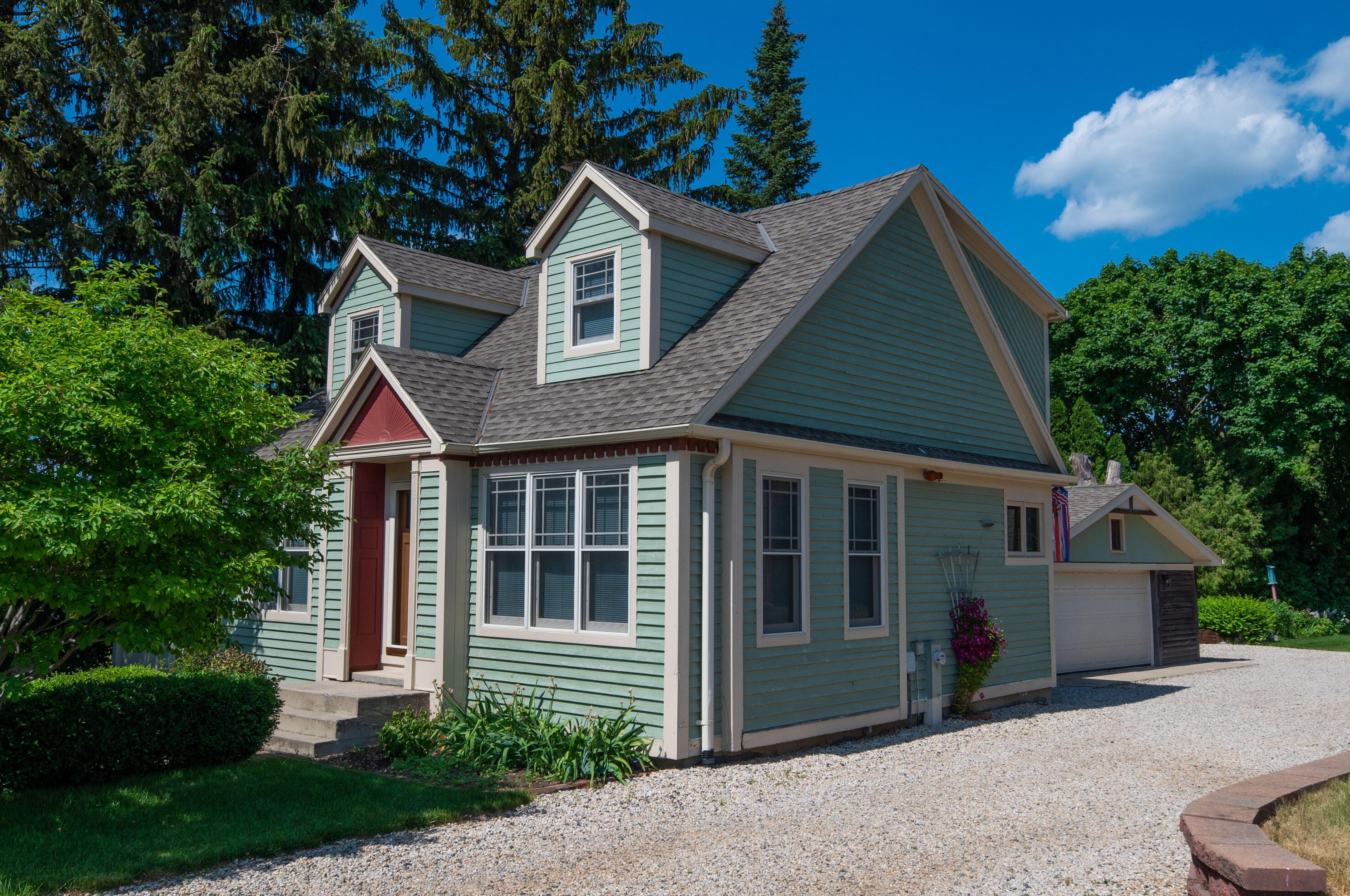 1036 Fond Du Lac Ave, Kewaskum, WI 53040