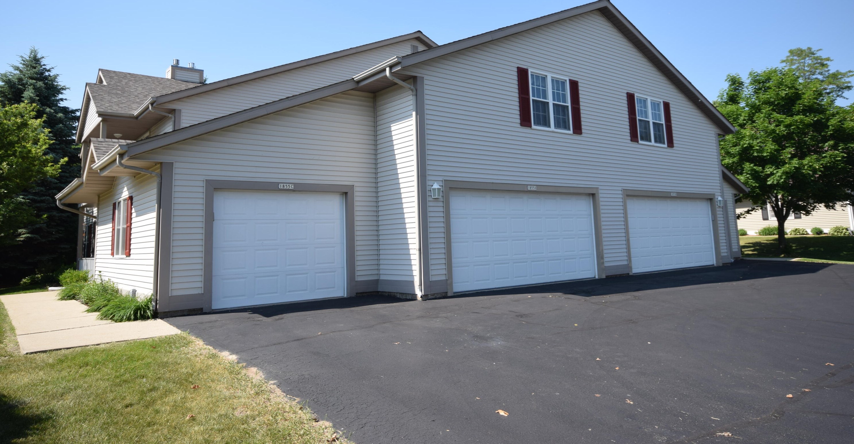 1855 Sumac Ct #c, Grafton, WI 53024
