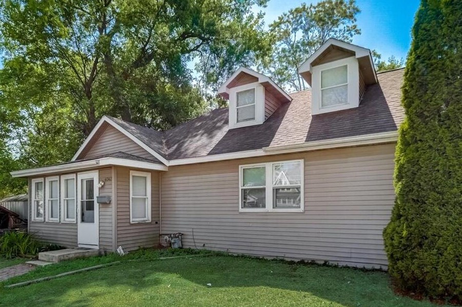 4042 30th Ave, Kenosha, WI 53144