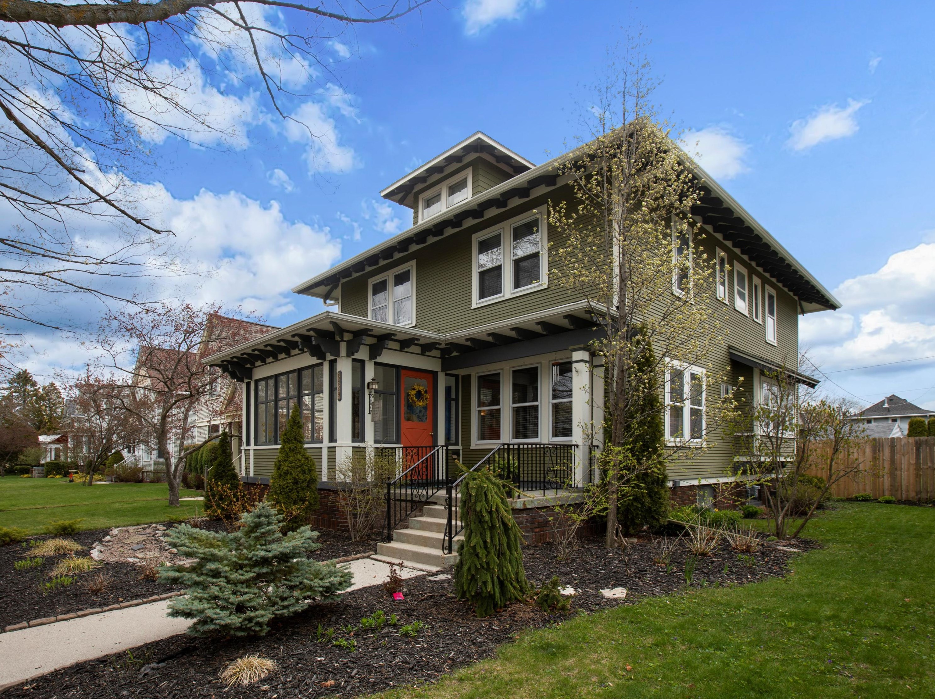 839 Lincoln Blvd, Manitowoc, WI 54220