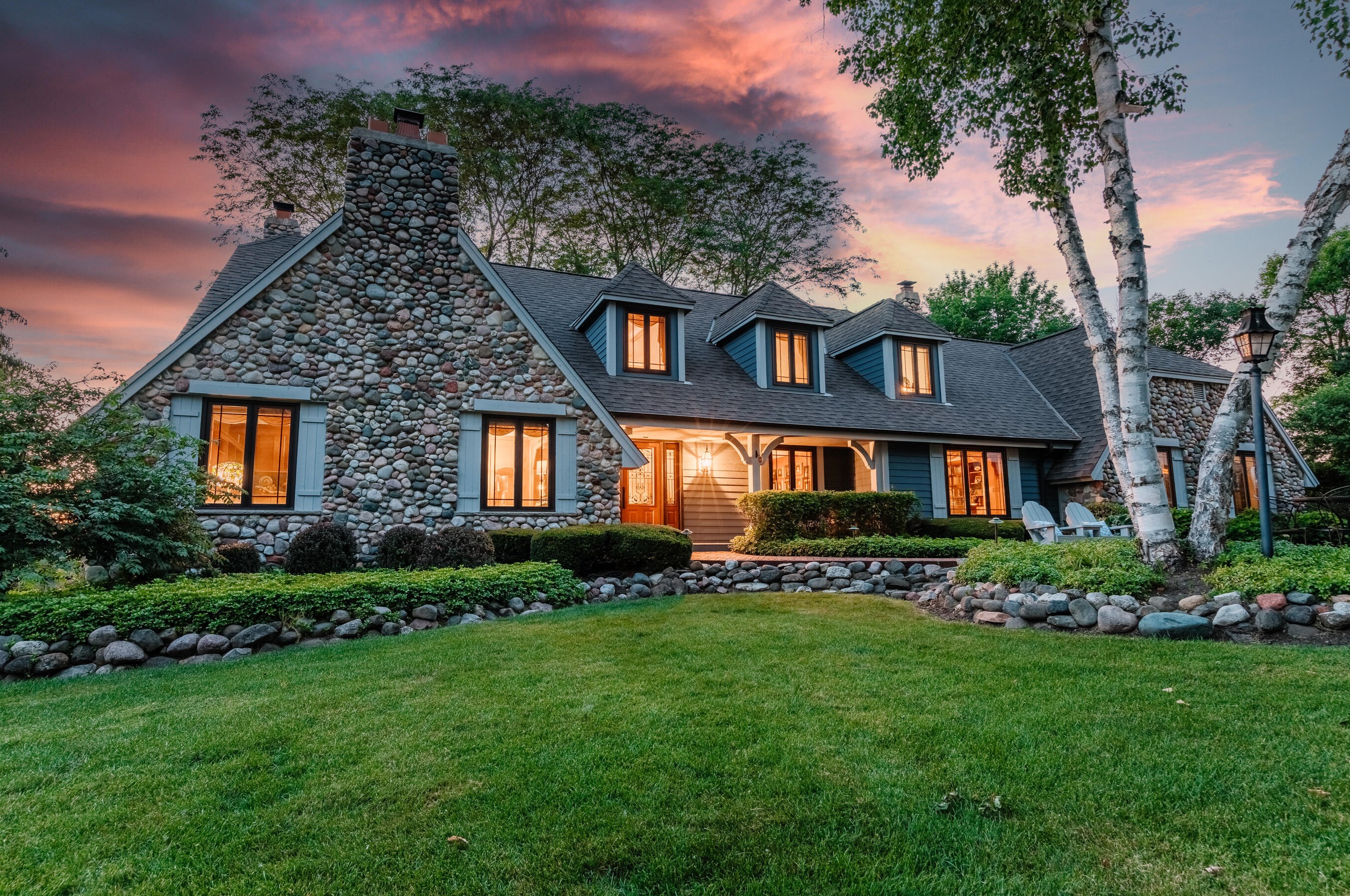 2055 Kathlynn Ct, Brookfield, WI 53045