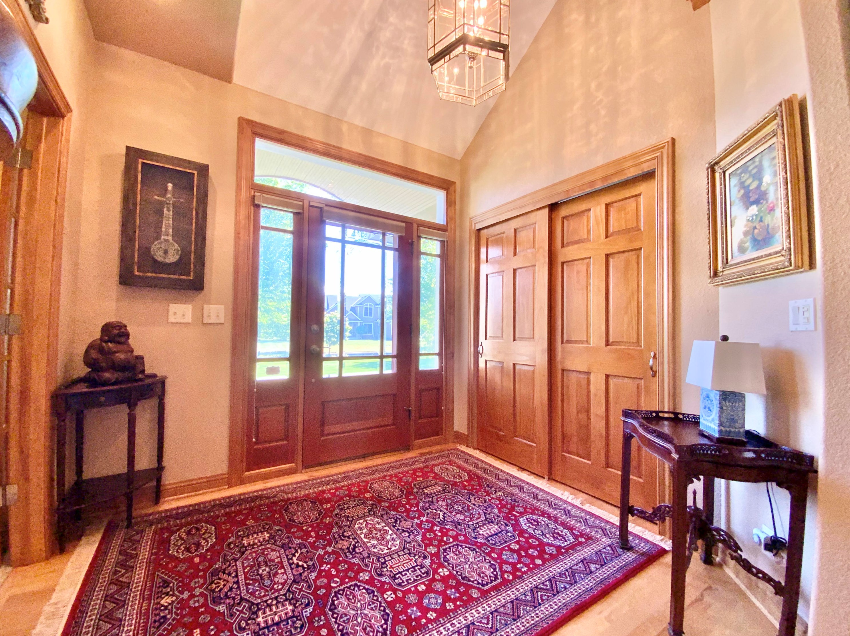 911 River Reserve Dr, Chenequa, WI 53029