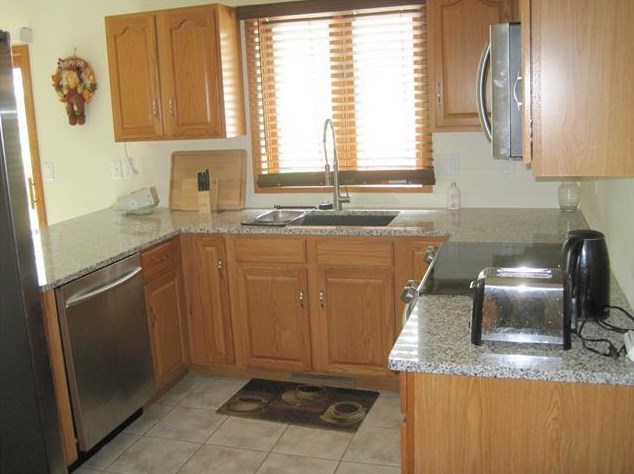 1414 Blue Heron Dr, Two Rivers, WI 54241