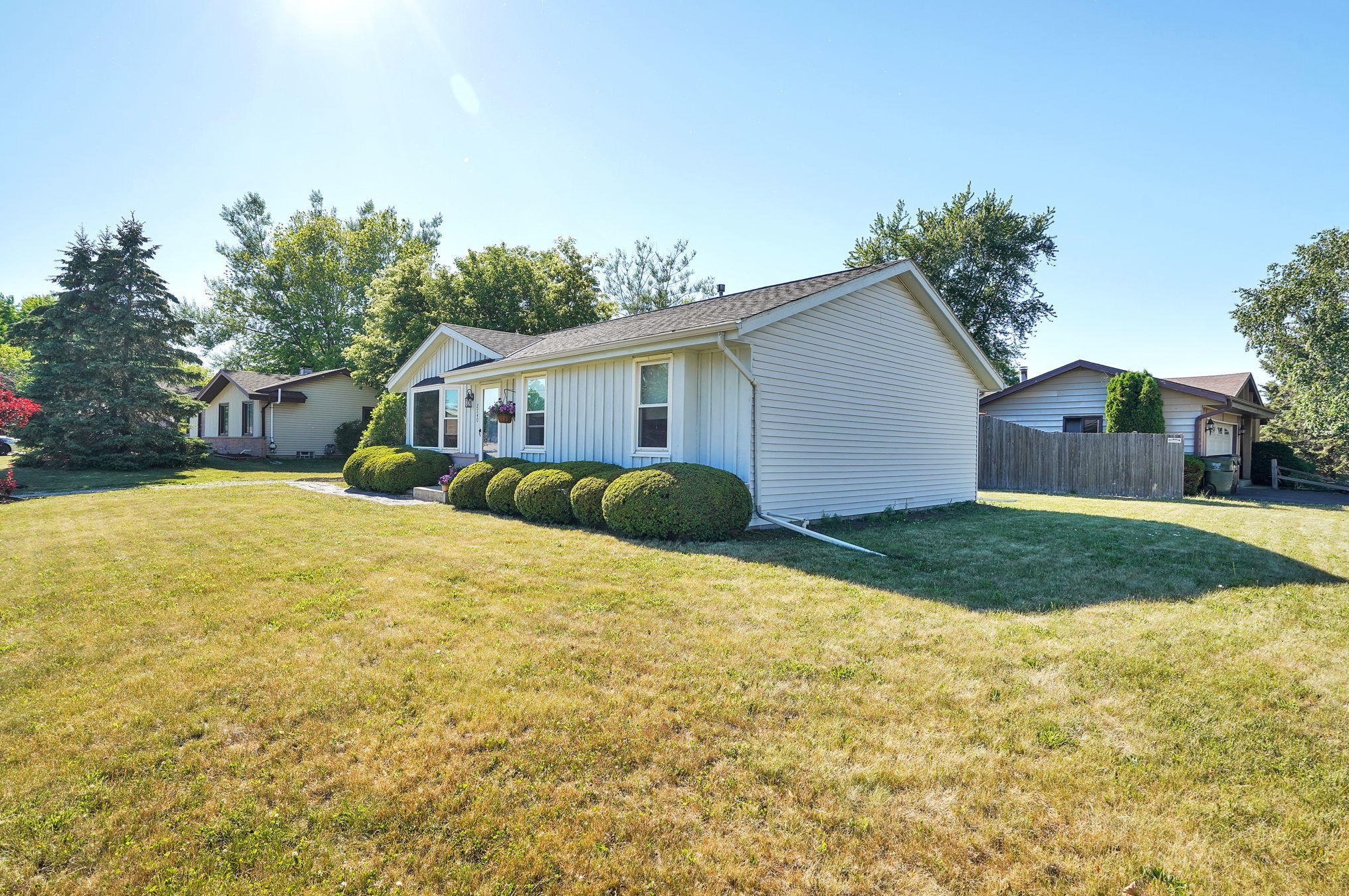 2740 Crestview Park Dr, Racine, WI 53402-1374