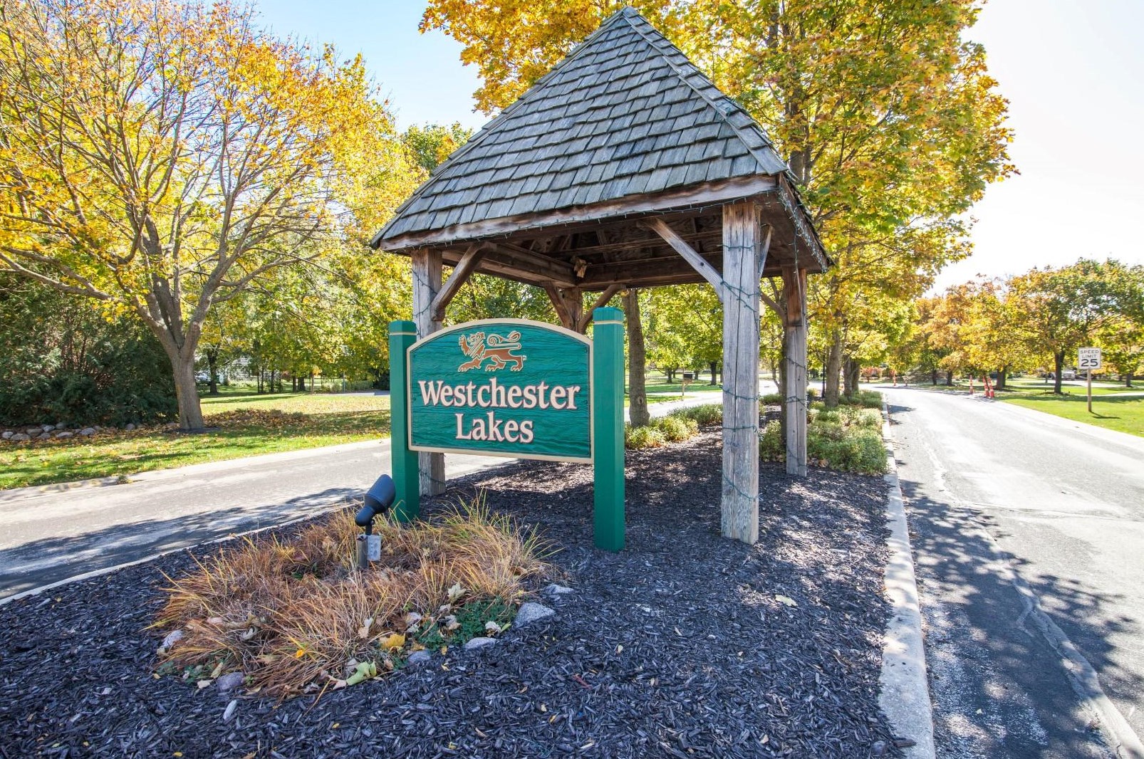 11800 N Lantern Ln, Thiensville, WI 53092
