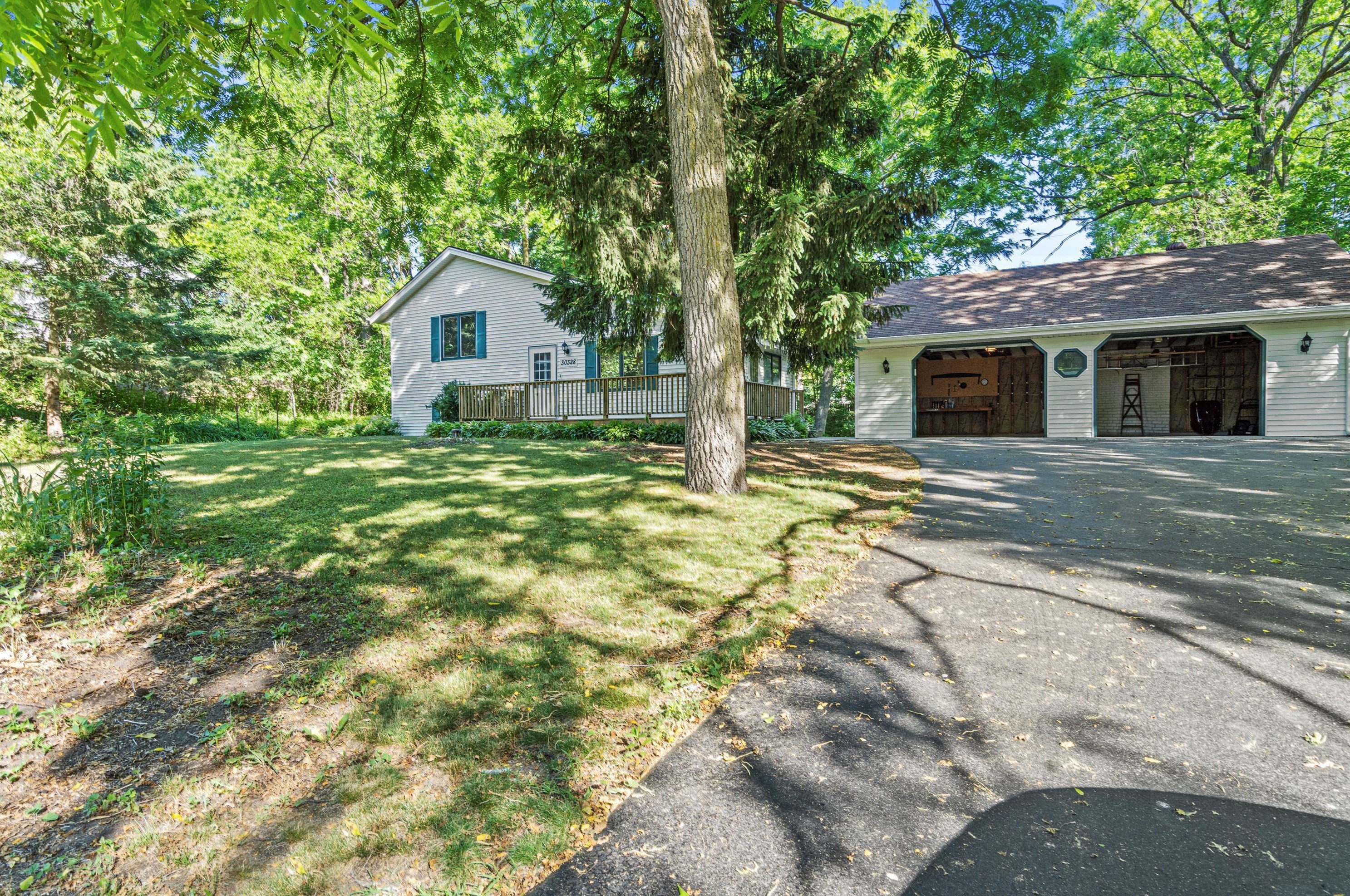 30328 Mountain Ln, Waterford, WI 53185