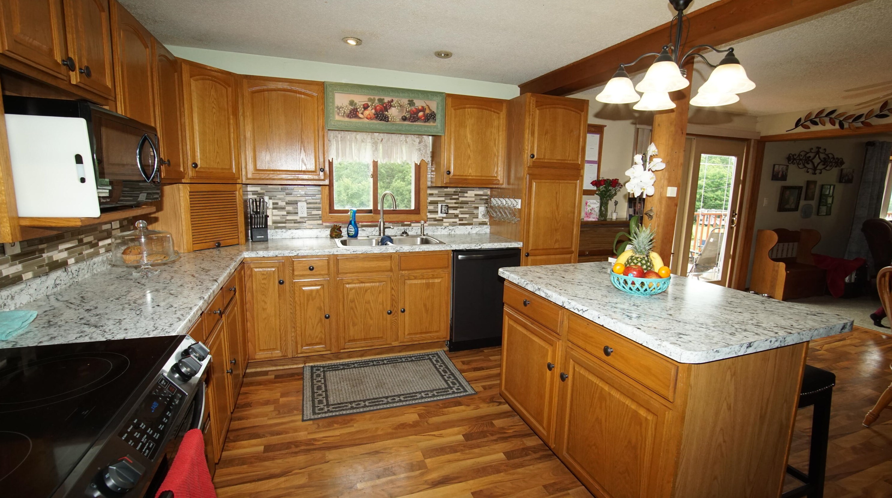 46825 Oak Hill Ln, La Crescent, MN 55947