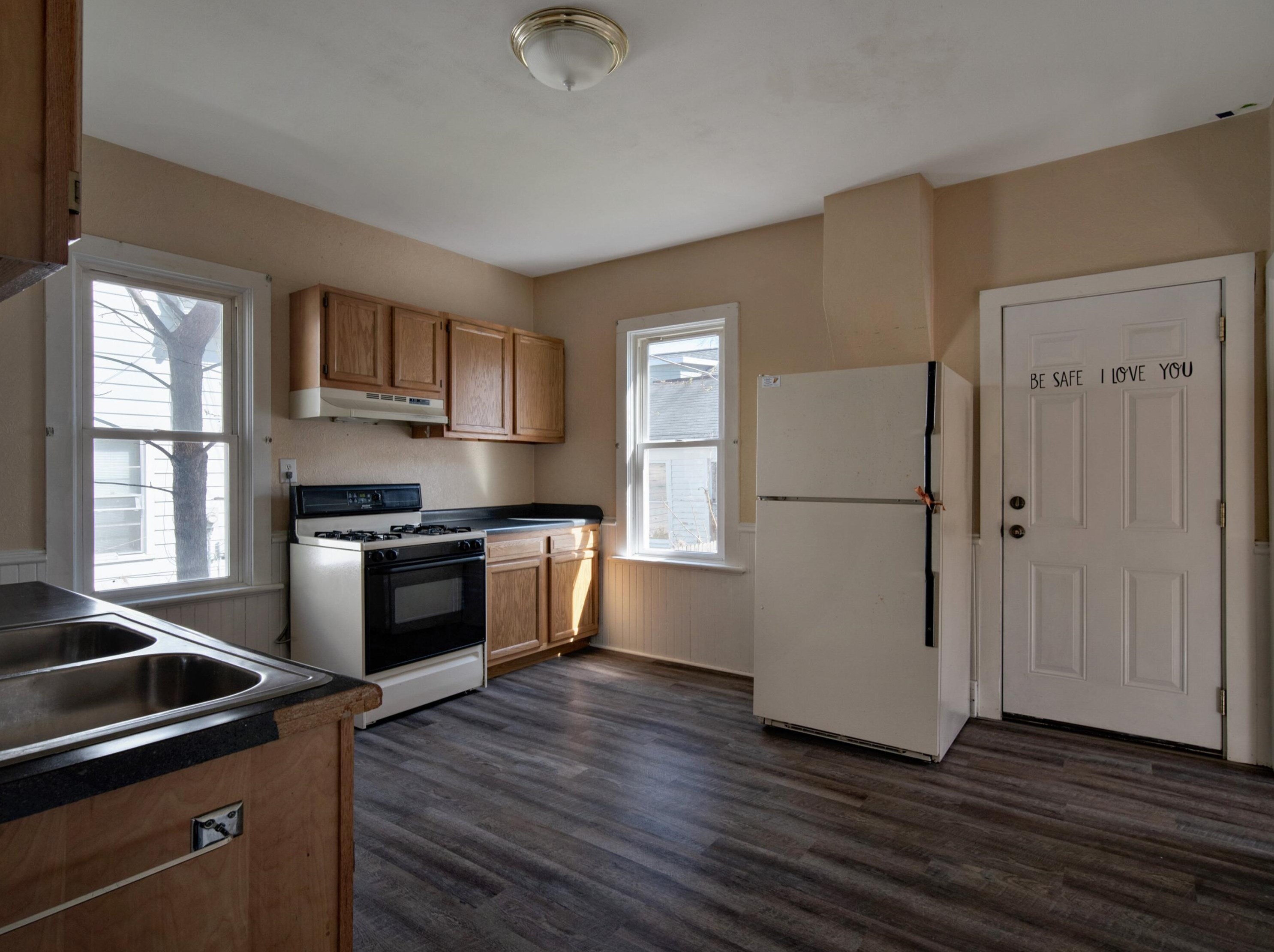 1109 Clara Ave, Sheboygan, WI 53081-5317