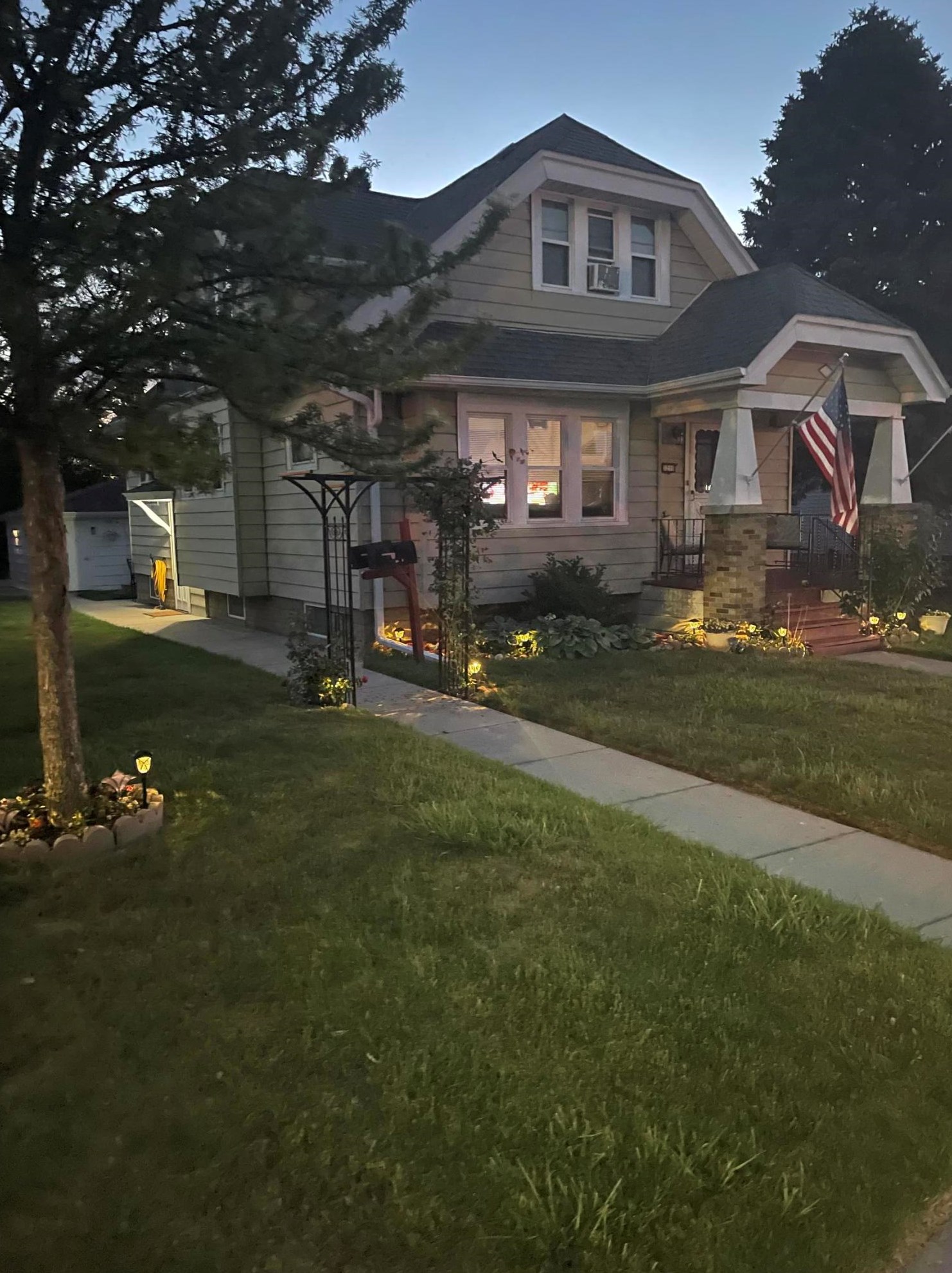 3210 Chicago Ave, South Milwaukee, WI 53172-3610