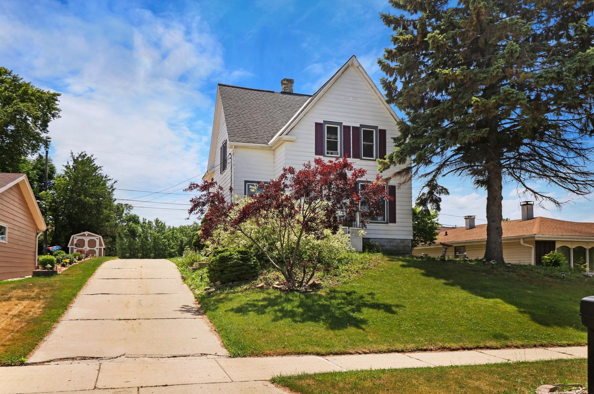 1701 Drexel Blvd, South Milwaukee, WI 53172-2923