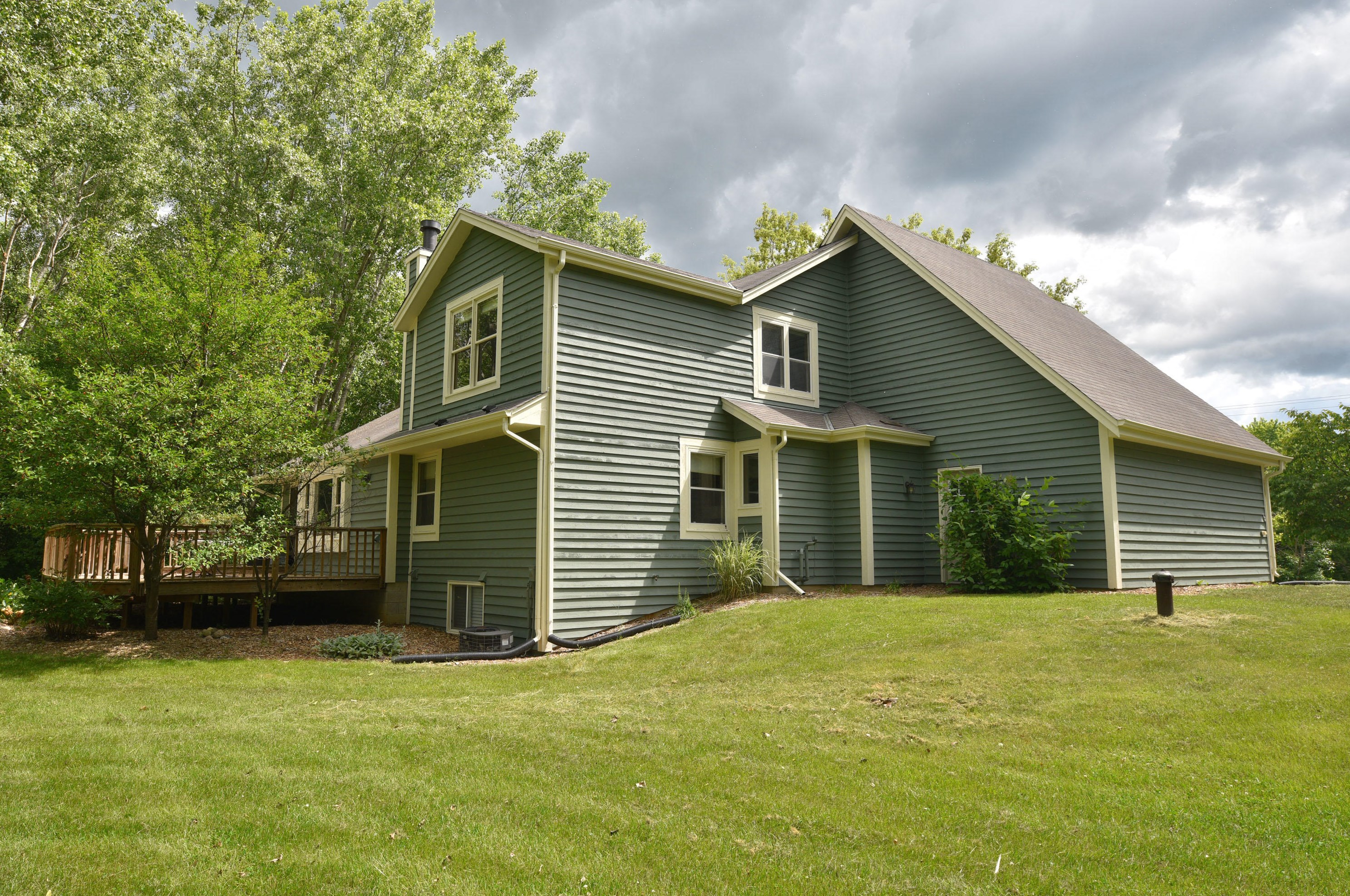 2141 County Rd, Grafton WI  53024-9434 exterior