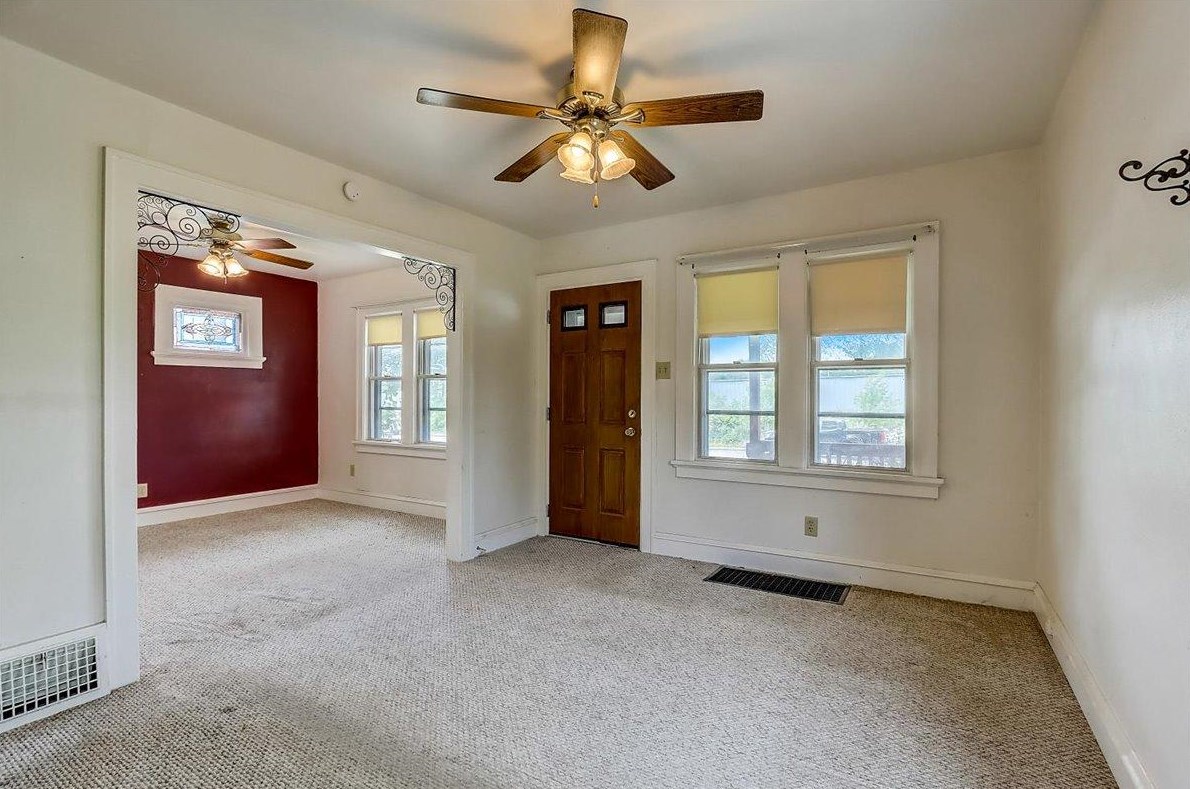 3025 Carpenter Ave, Cudahy, WI 53110-1316