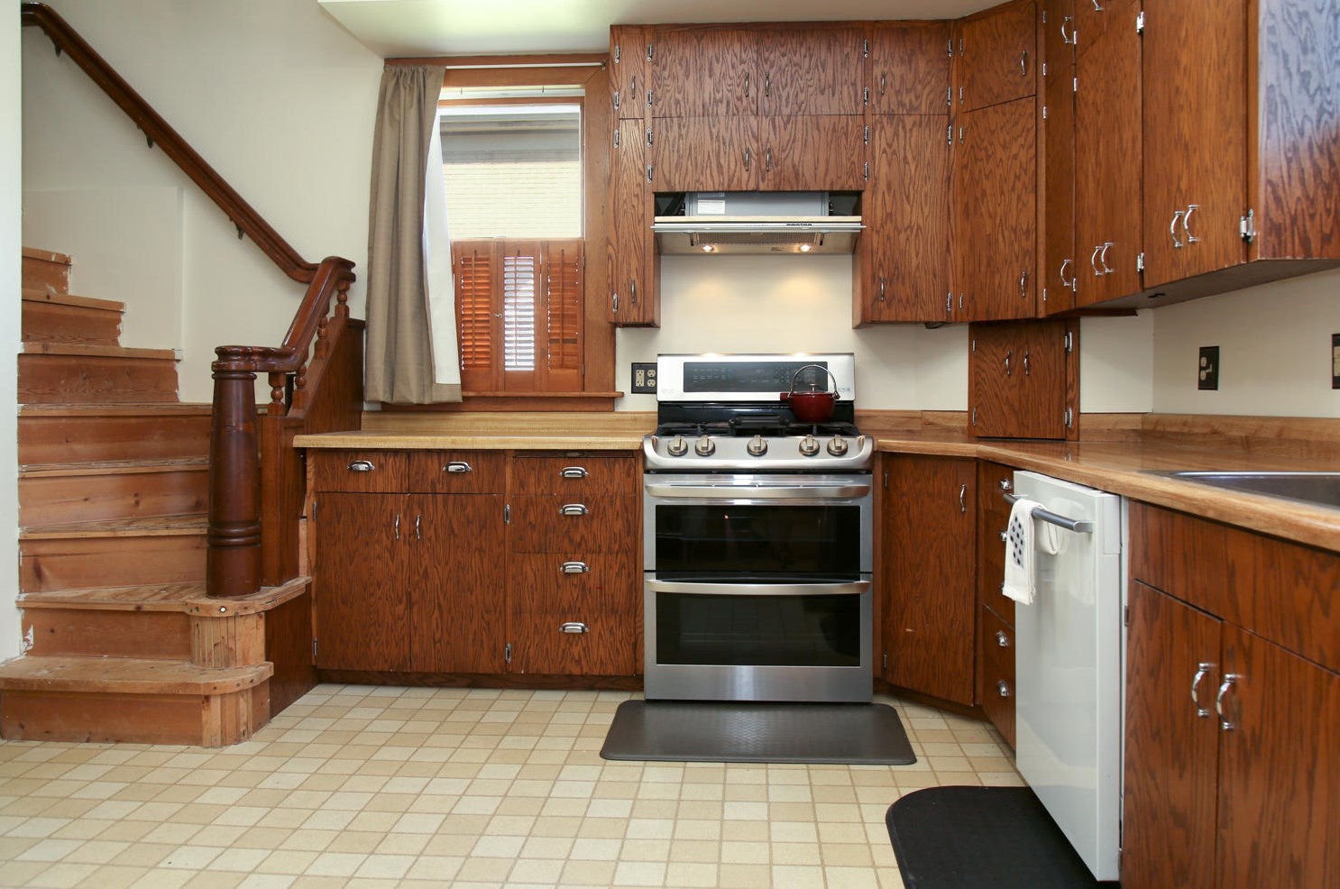 128 Eastman St, Plymouth, WI 53073-2152