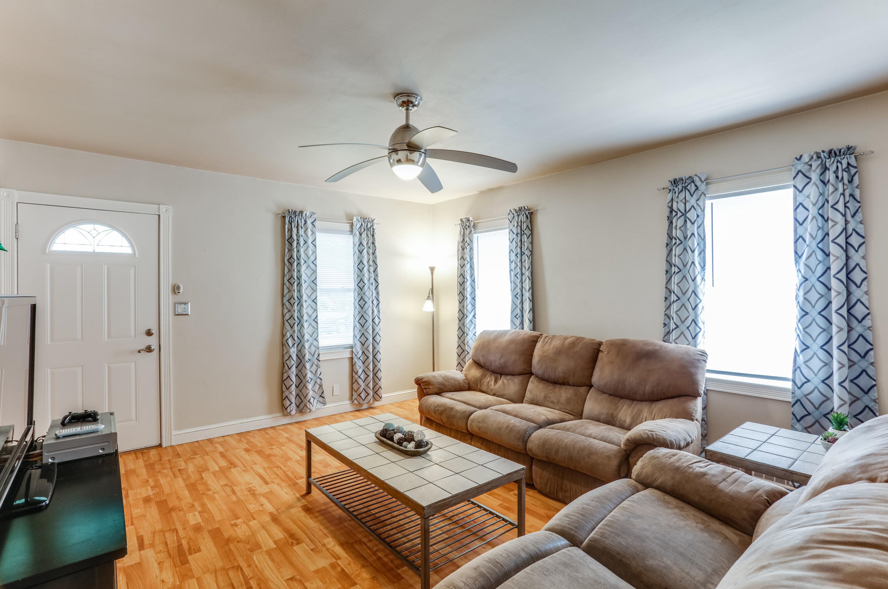 2310 Summit Ave, Racine, WI 53404-2155