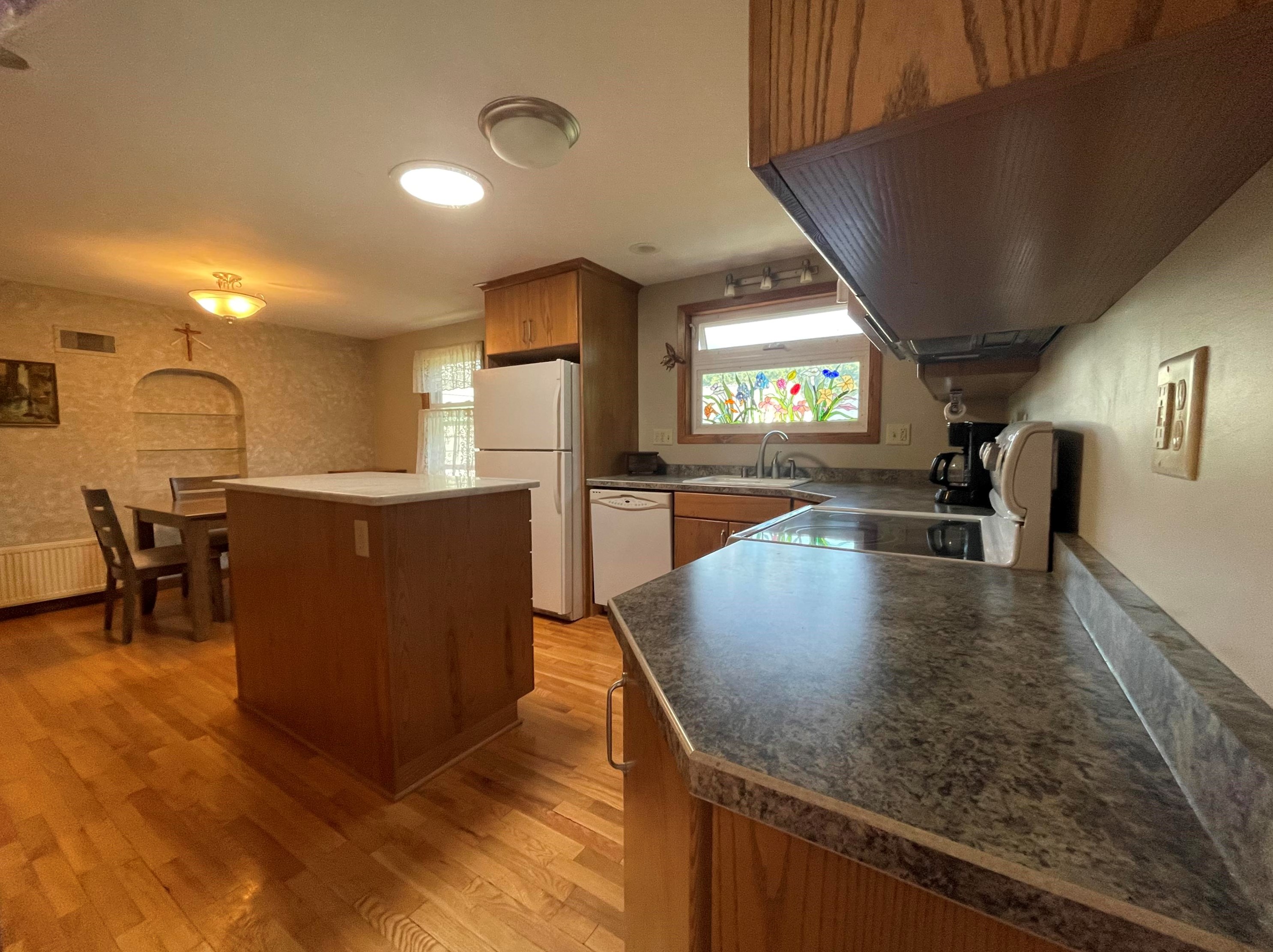 509 1st St N, La Crescent, MN 55947
