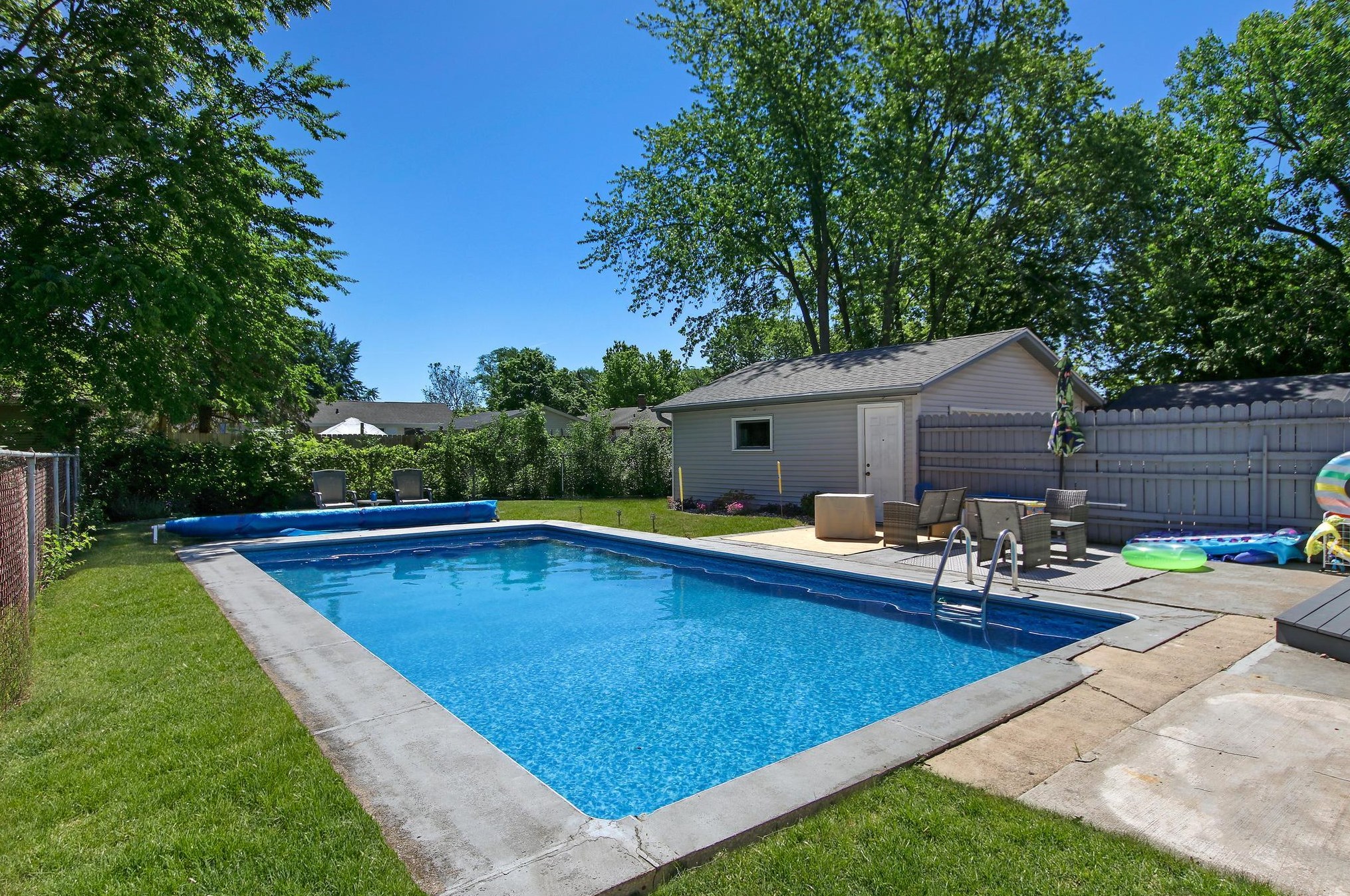 3515 Indiana St, Racine, WI 53405-4649
