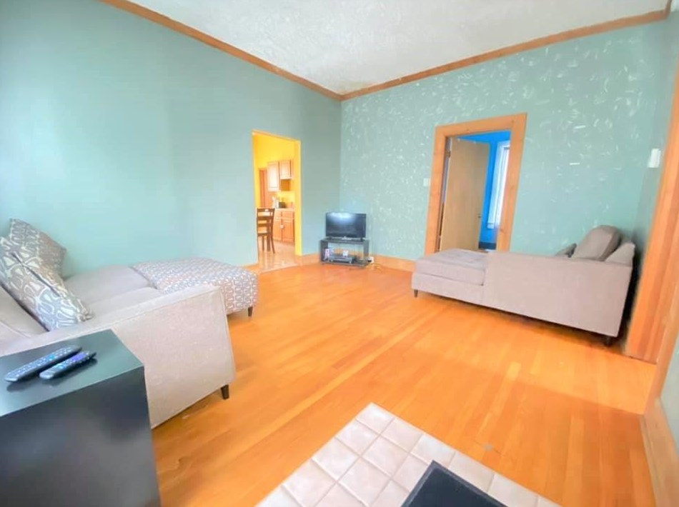 1120 Reschke Ave, Racine, WI 53404-2846