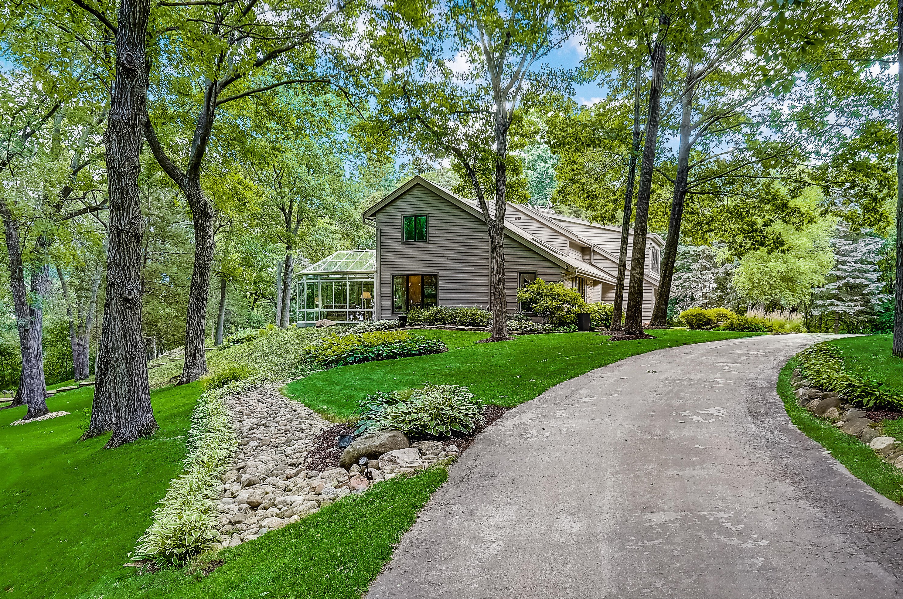 7340 Hilltop Ln, Lake Geneva, WI 53147