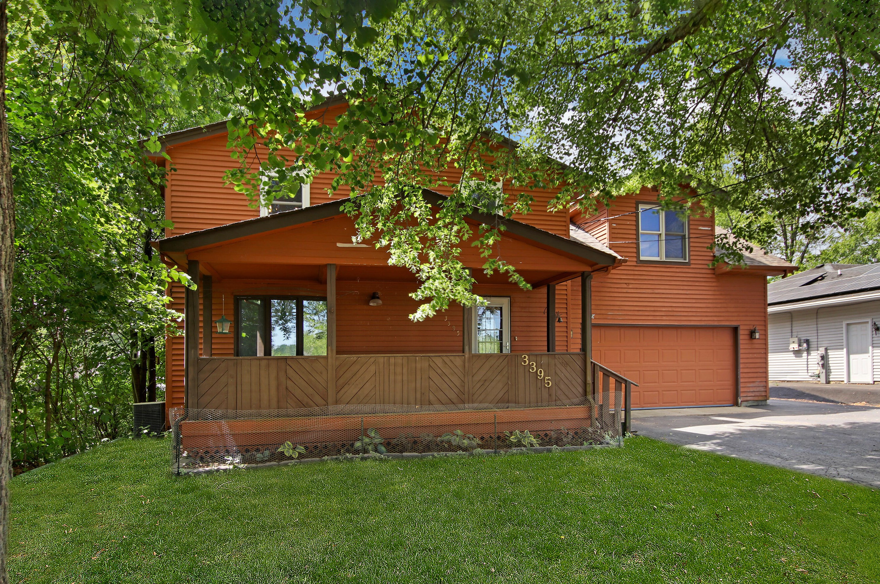 3395 116th St, Kenosha, WI 53158