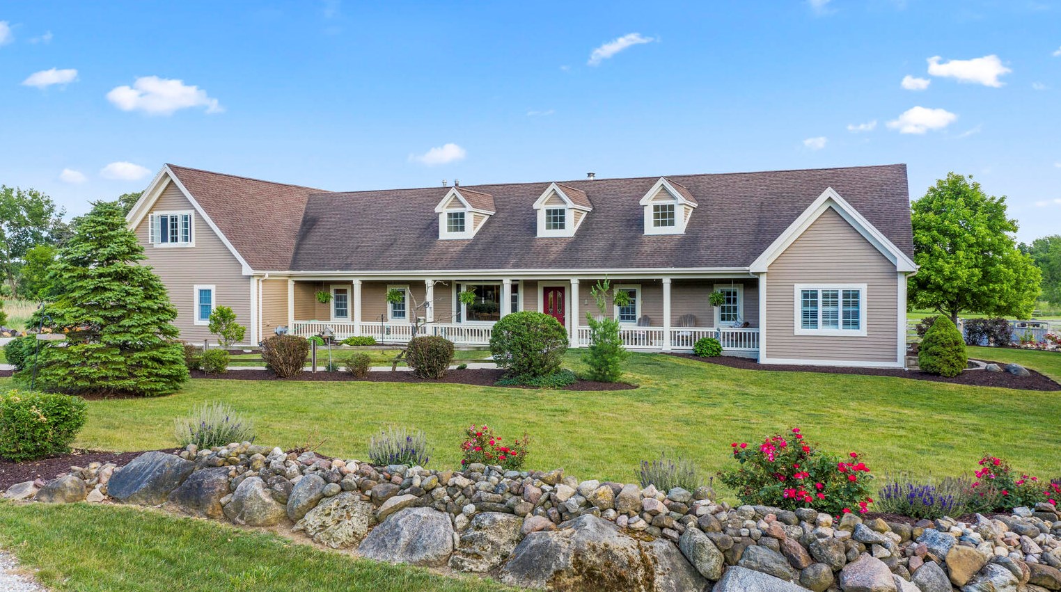 15645 88th St, Bristol, WI 53104