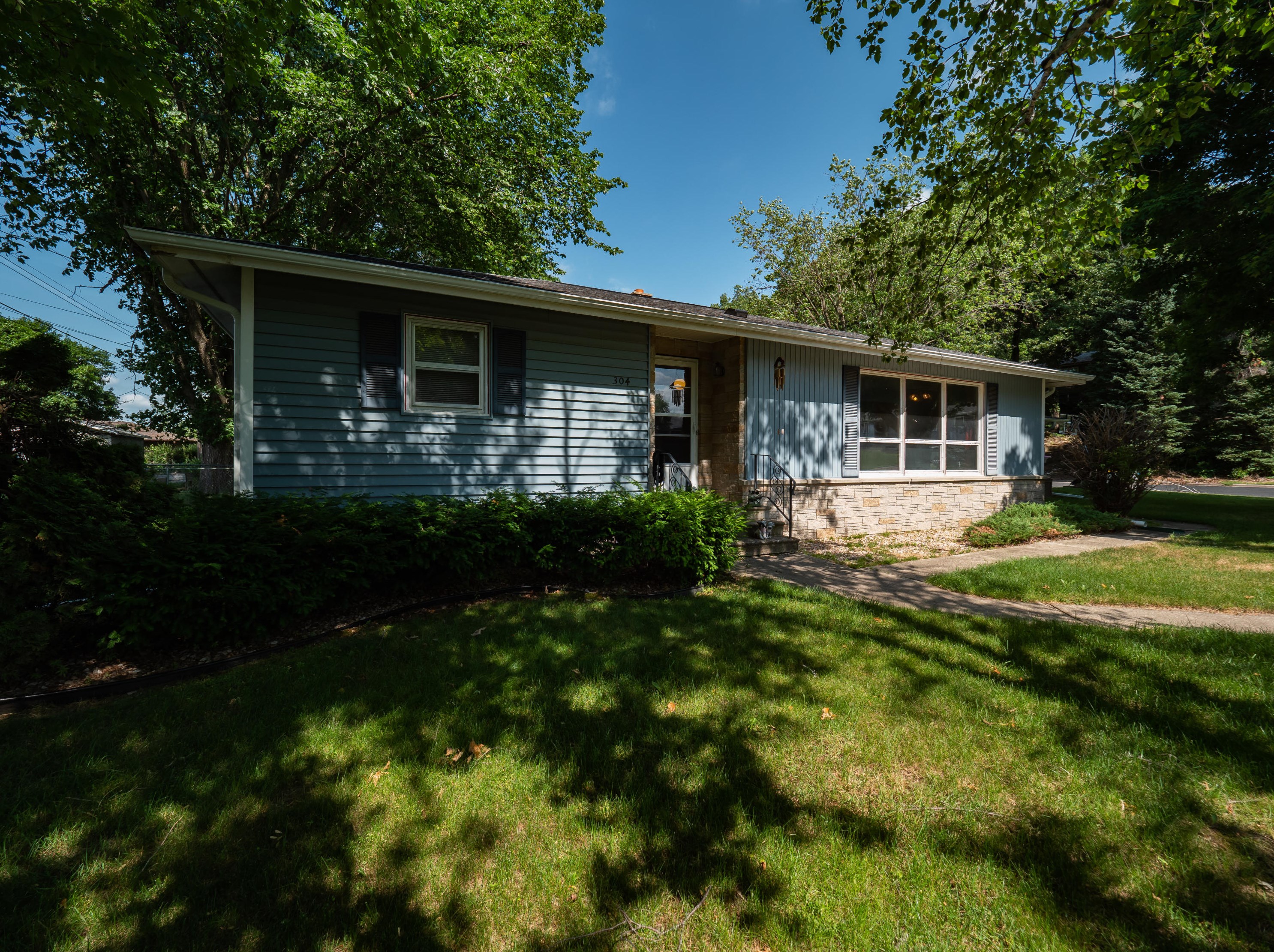 304 Bryan St, Holmen, WI 54636