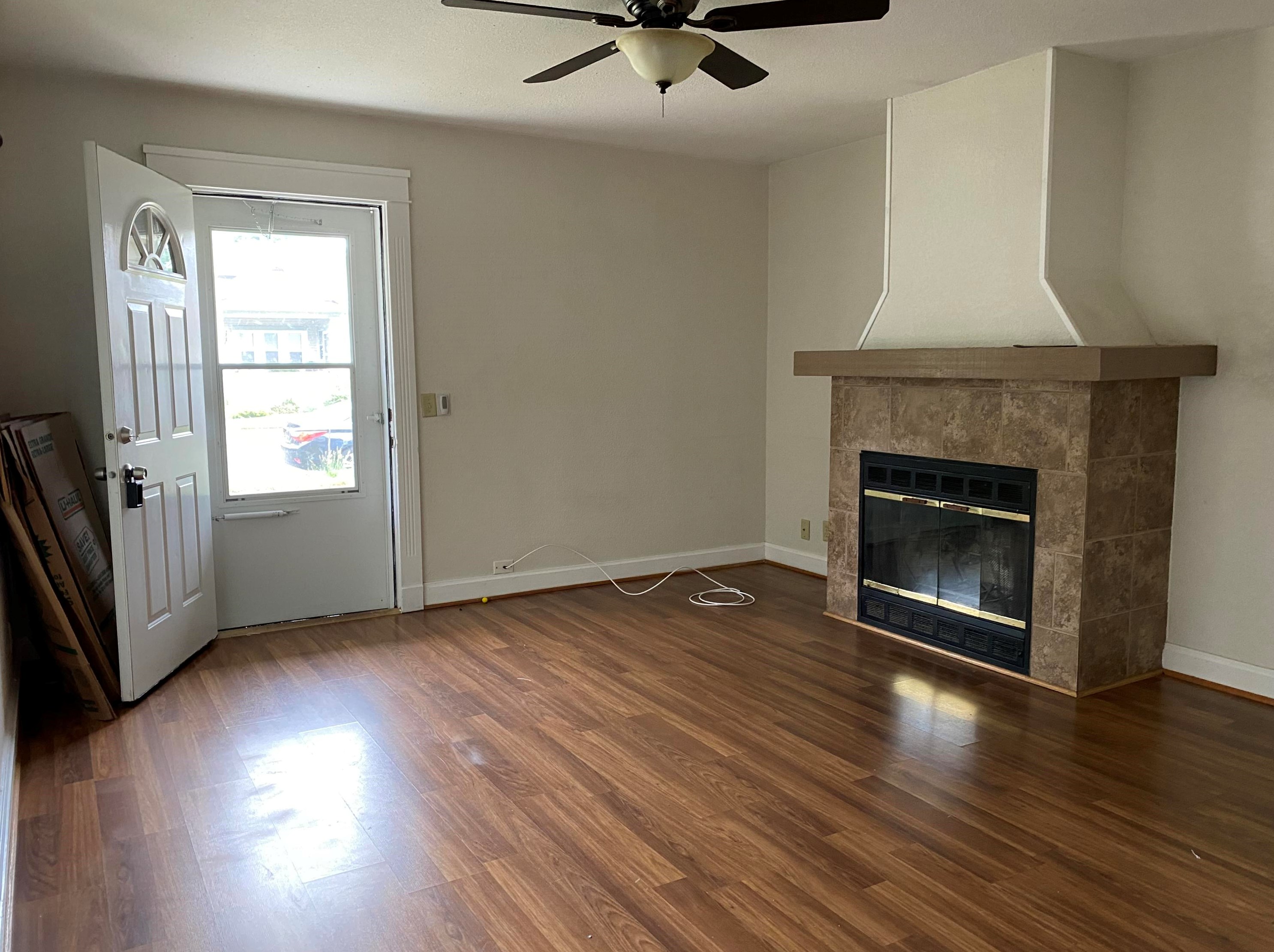 1619 Grove Ave, Racine, WI 53405-3456