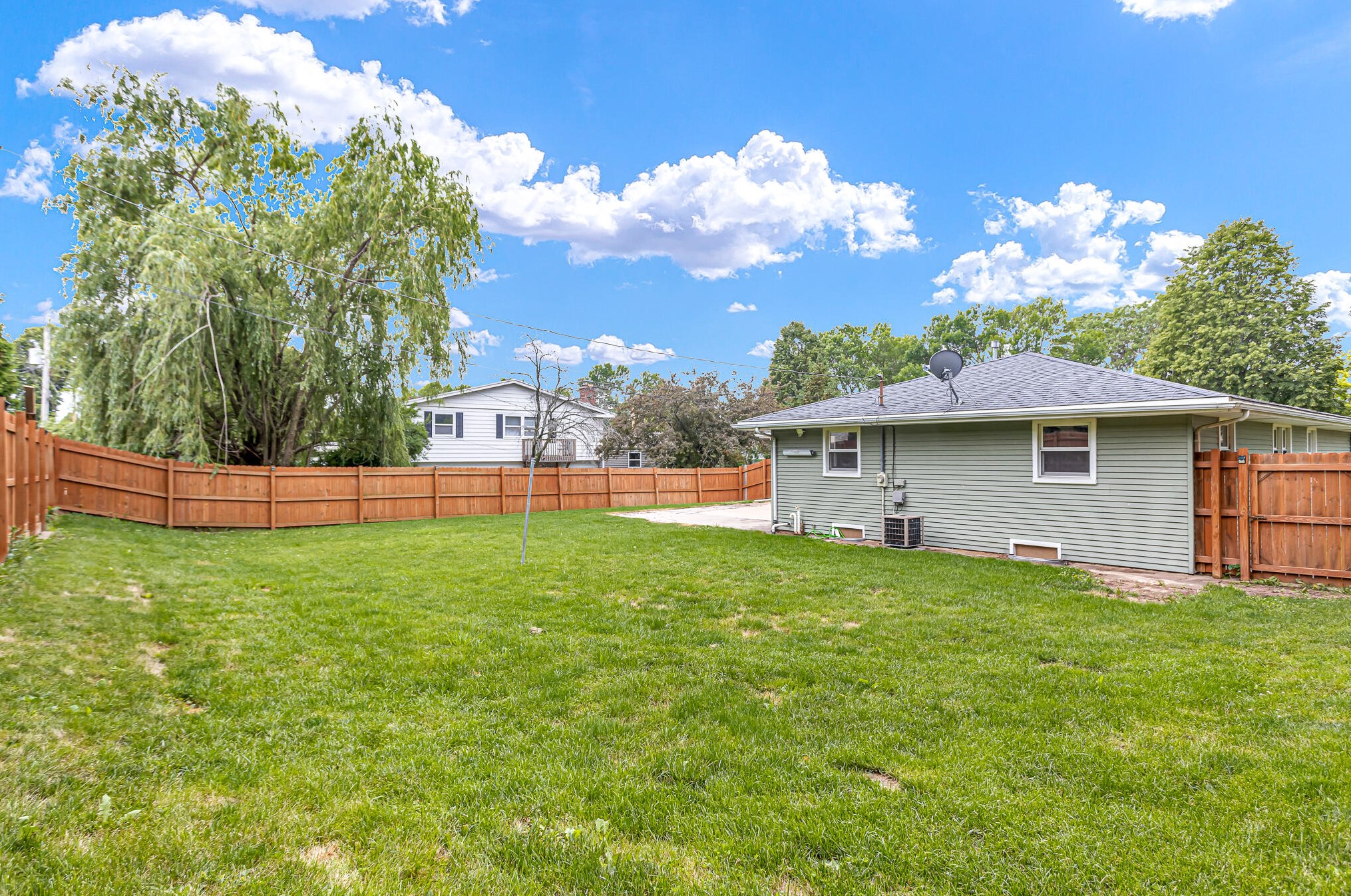 1811 25th St, Sheboygan, WI 53081-2134
