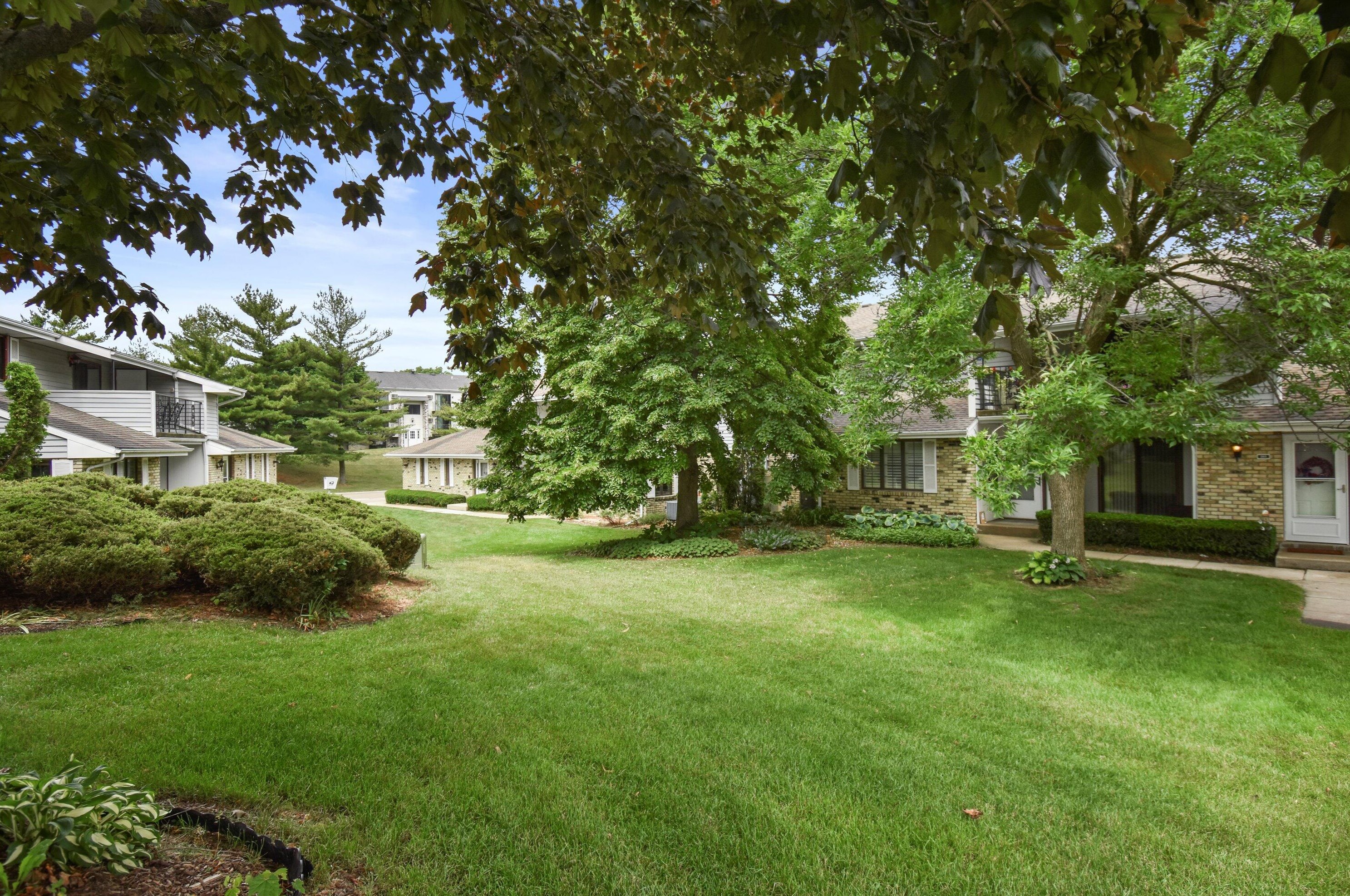 1420 Pheasant Run Dr, Racine WI  53406-5764 exterior