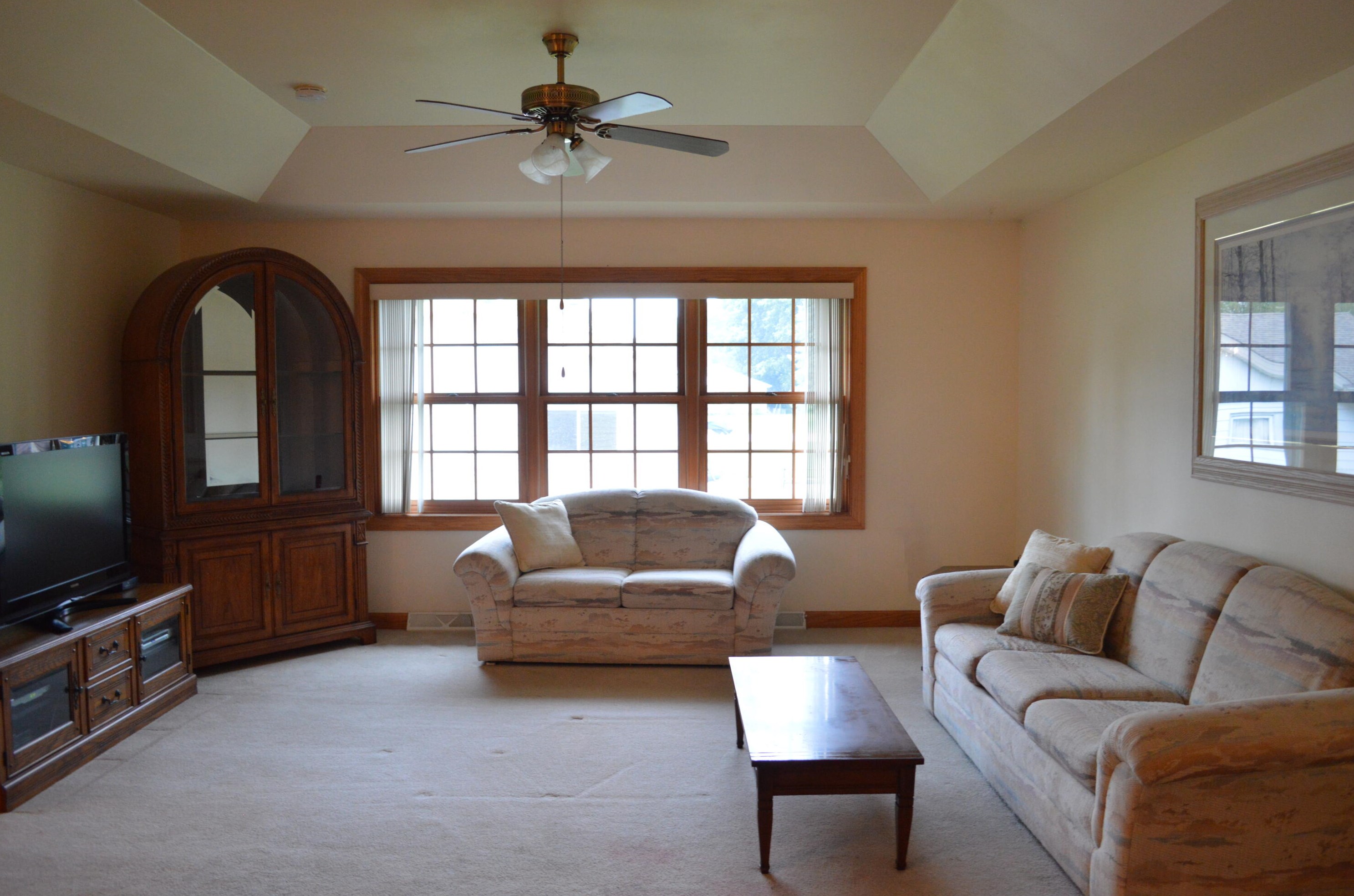 615 N Mill St, Saukville, WI 53080