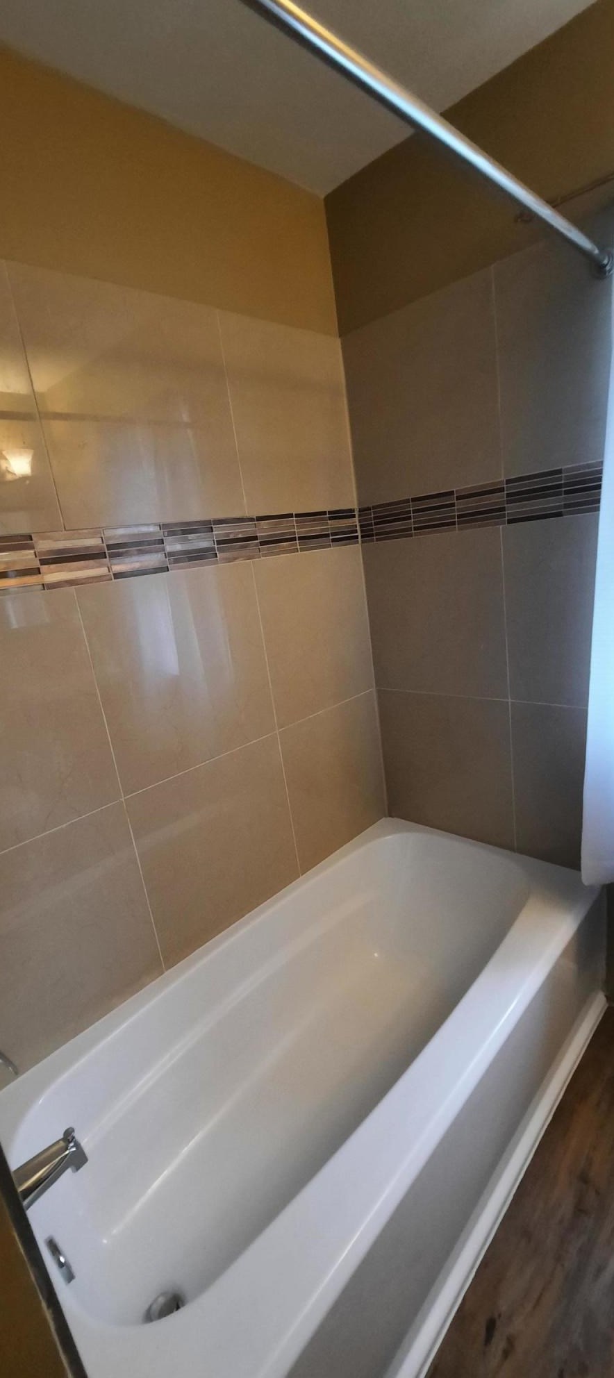 3918 70th St, Milwaukee WI  53220-2412 exterior