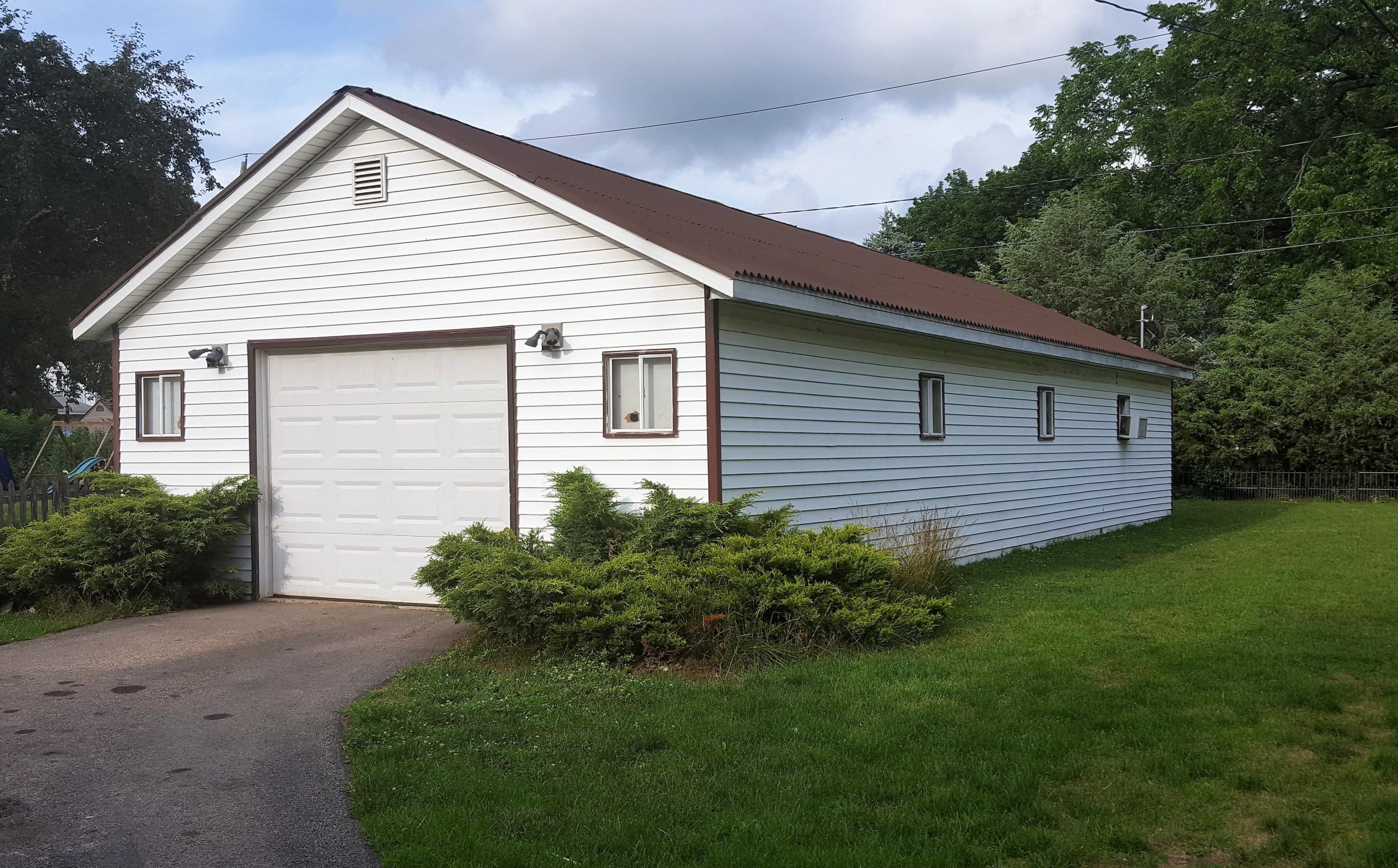 125 S 5th St, Delavan, WI 53115