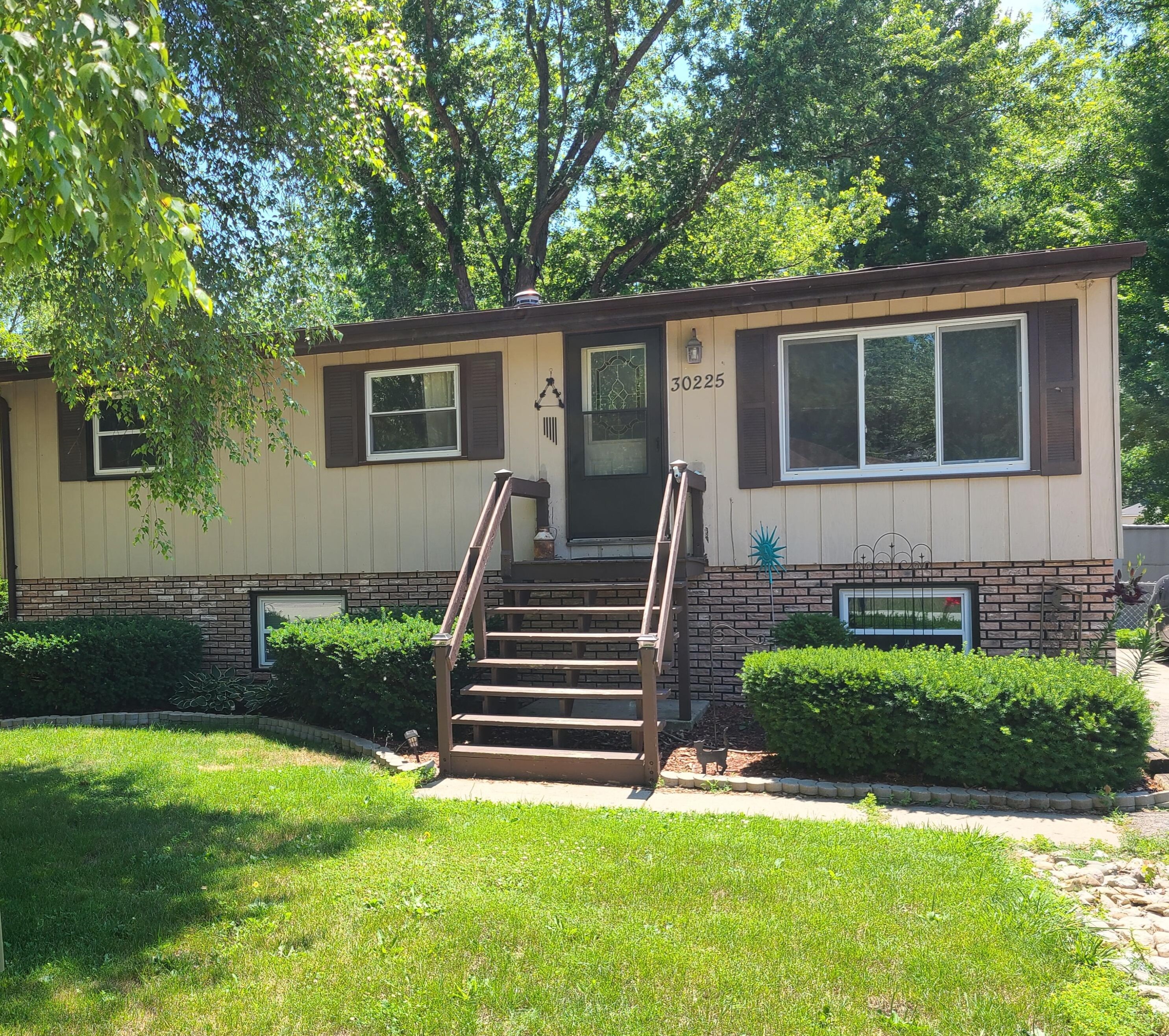 30225 Sumac Dr, Lyons, WI 53105-9675
